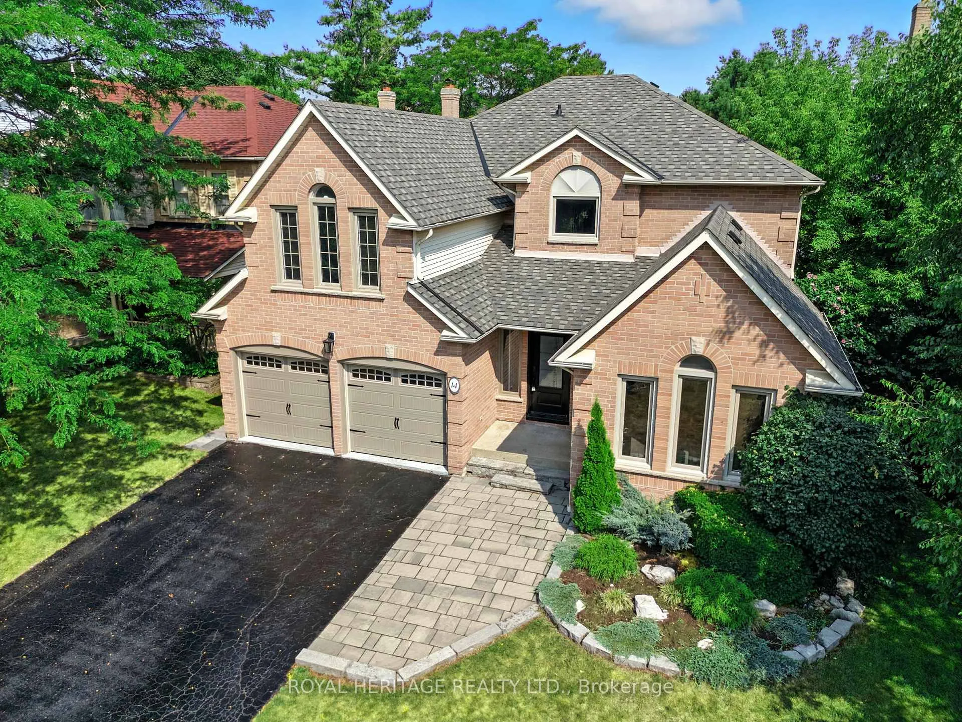 Photo 4 of 14 Balsdon Crescent, Whitby, Lynde Creek — HOMEH