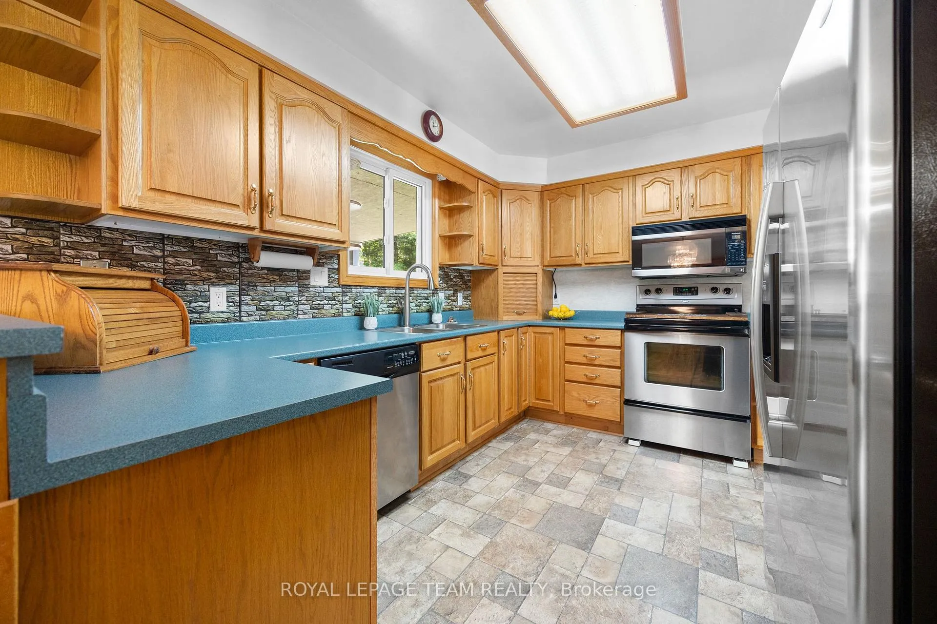 Photo 8 of 3700 Cedar Grove Road, Edwardsburgh/Cardinal, Edwardsburgh/Cardinal Twp — HOMEH