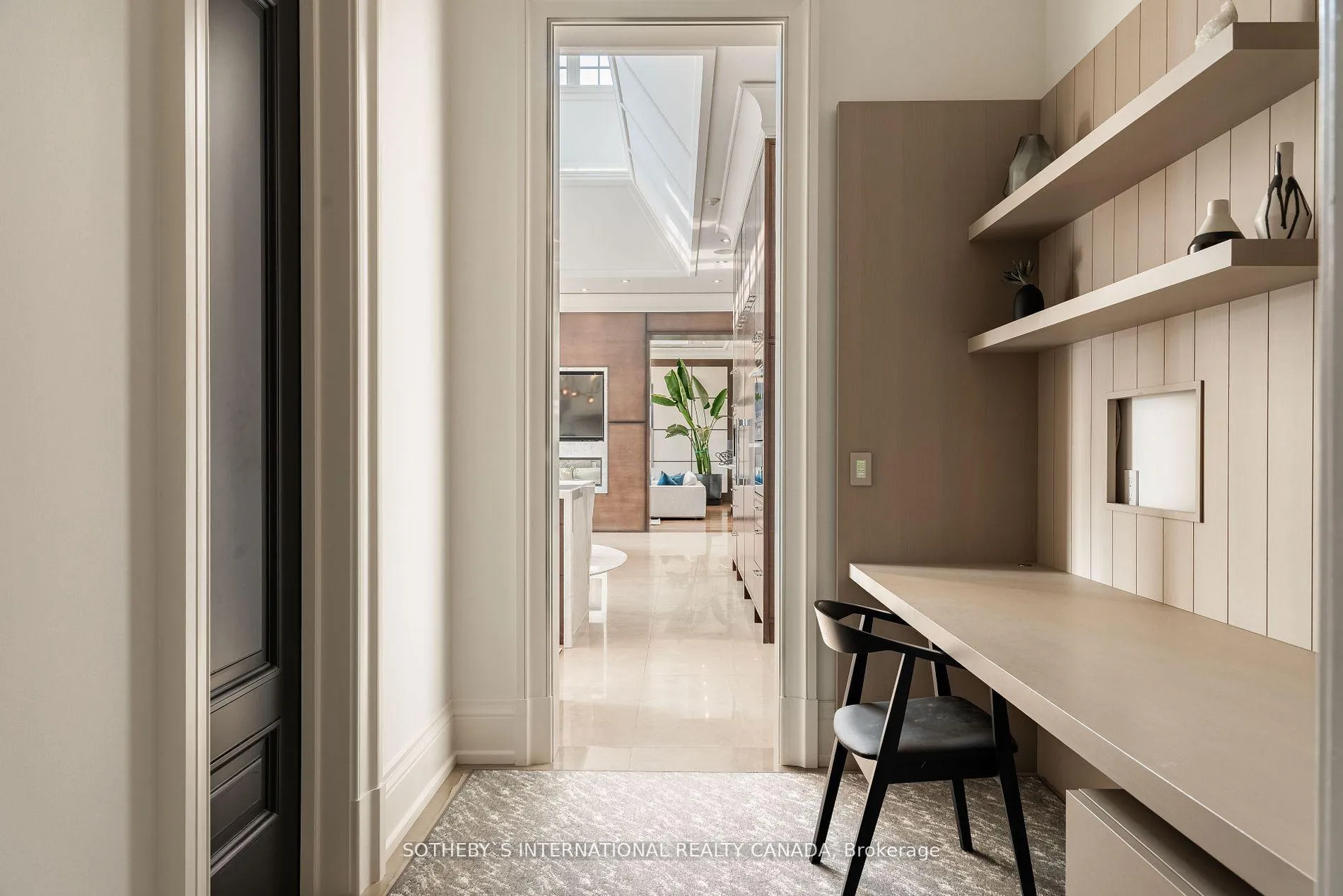 Photo 16 of 24 Hedgerow Court, Vaughan, Kleinburg — HOMEH