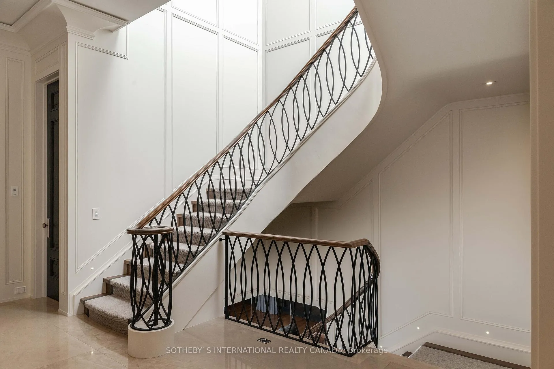 Photo 22 of 24 Hedgerow Court, Vaughan, Kleinburg — HOMEH