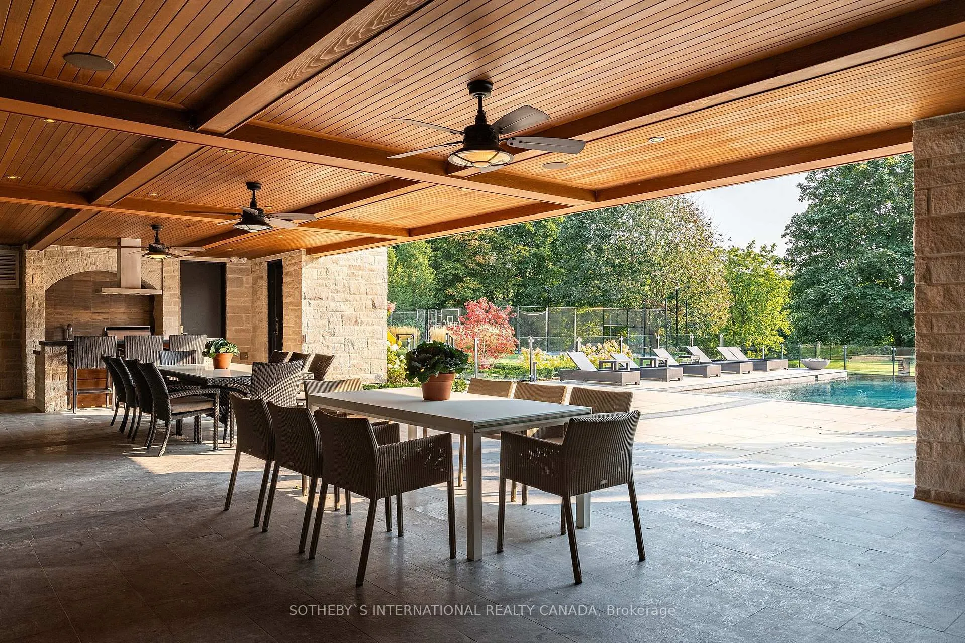 Photo 35 of 24 Hedgerow Court, Vaughan, Kleinburg — HOMEH