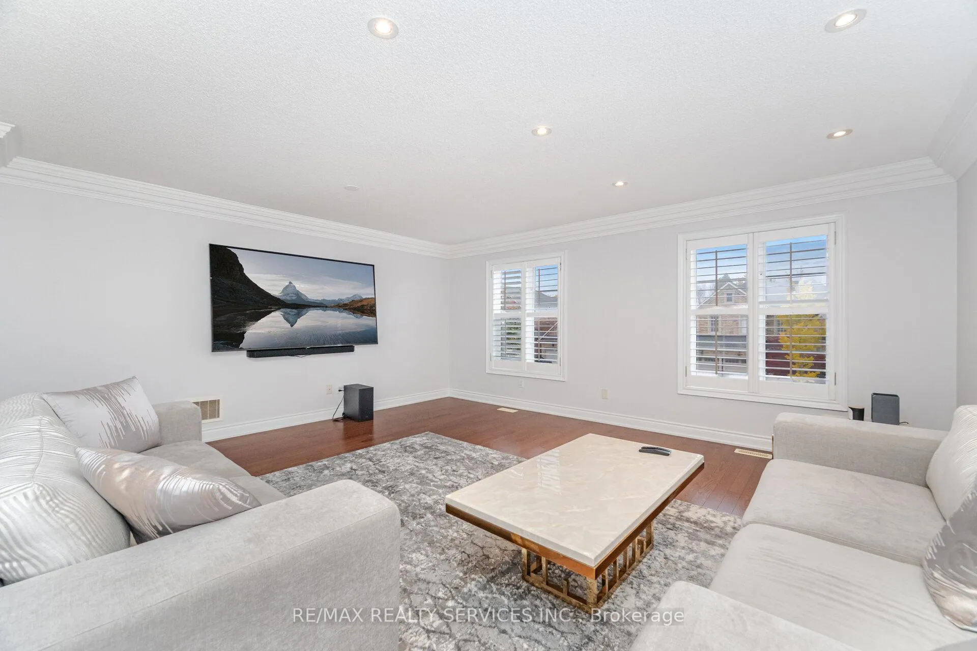 Photo 26 of 9 Concorde Drive, Brampton, Vales of Castlemore North — HOMEH