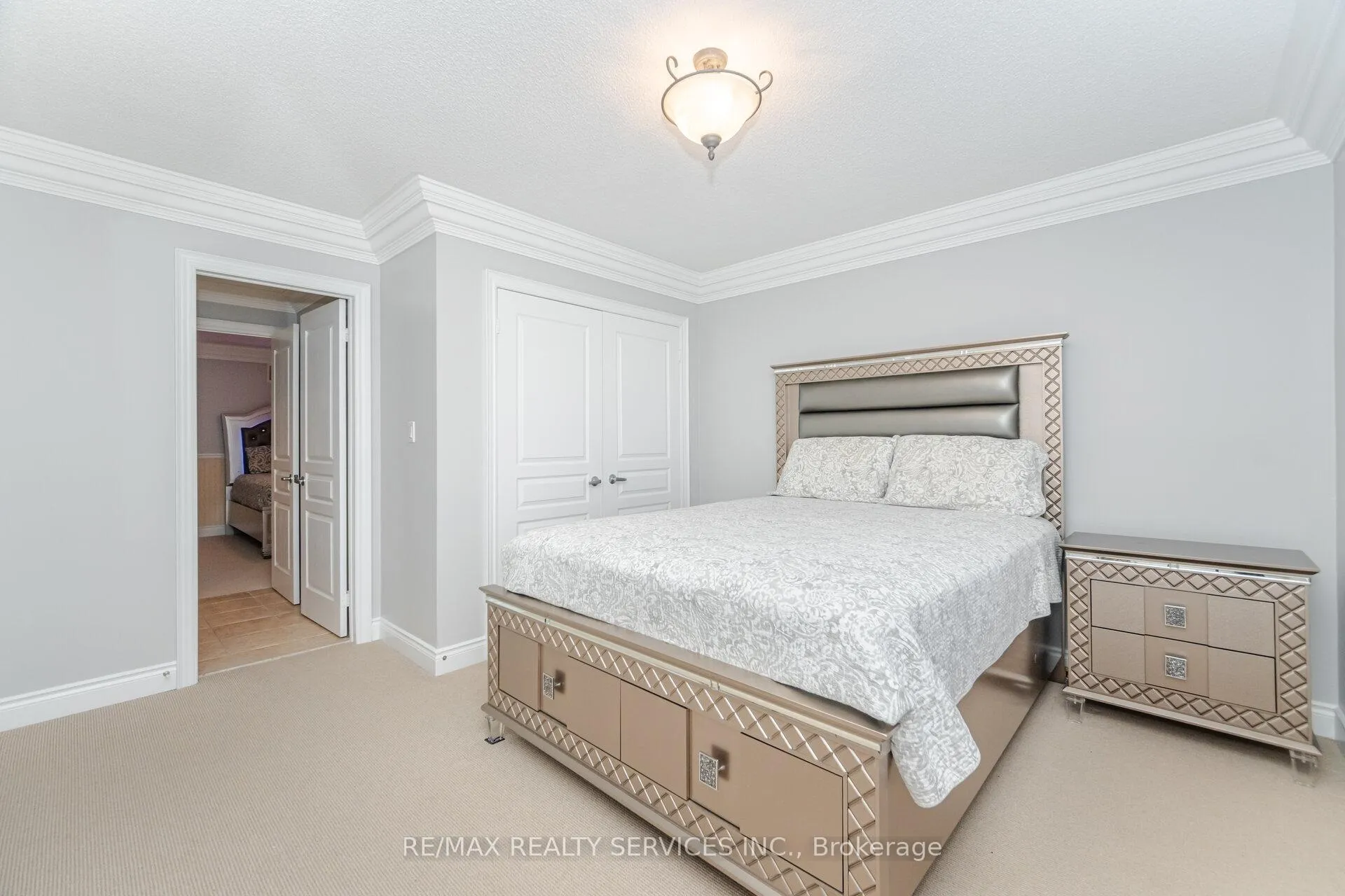 Photo 33 of 9 Concorde Drive, Brampton, Vales of Castlemore North — HOMEH