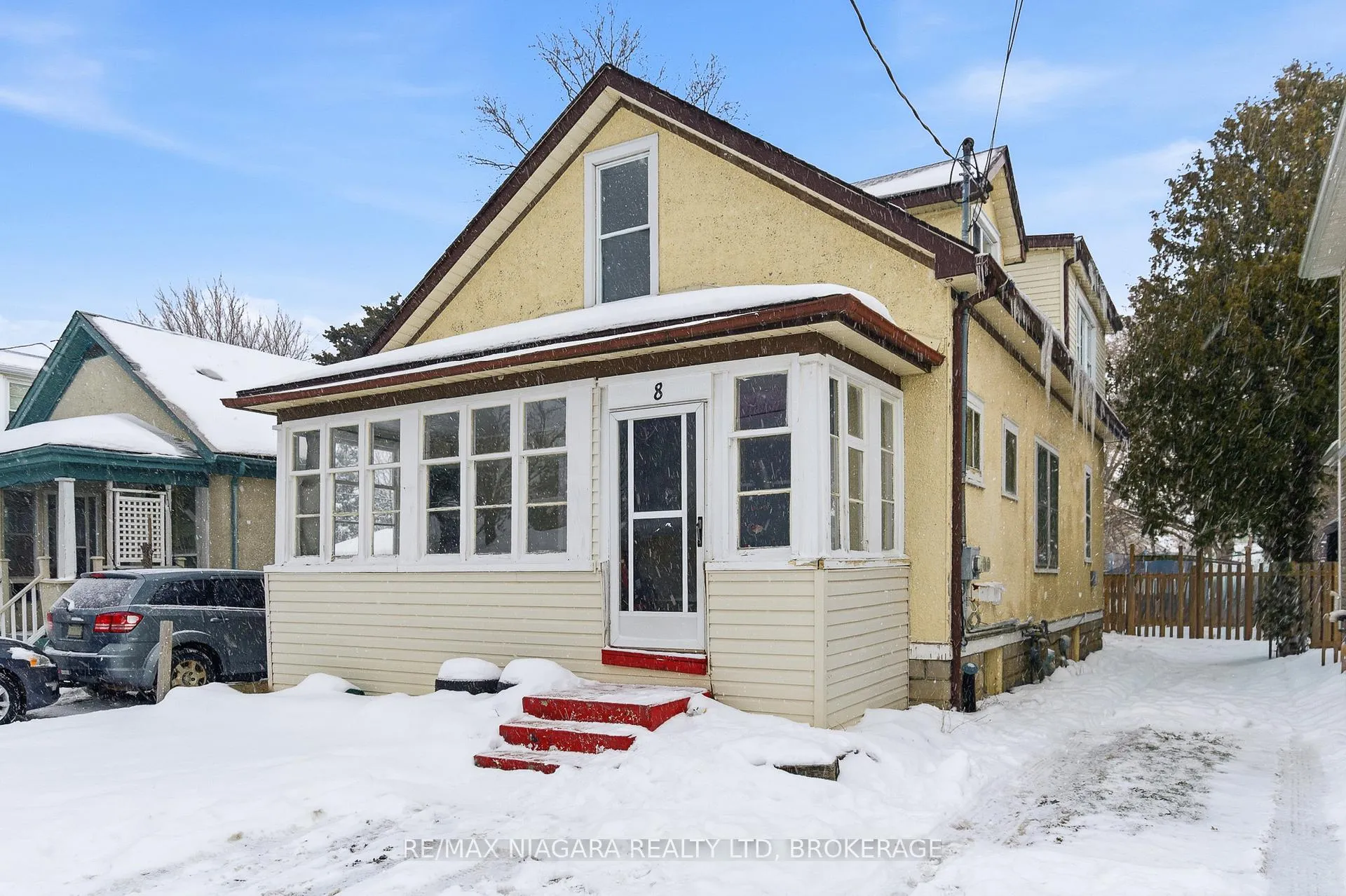 Photo 1 of 8 Ida Street, St. Catharines, E. Chester — HOMEH