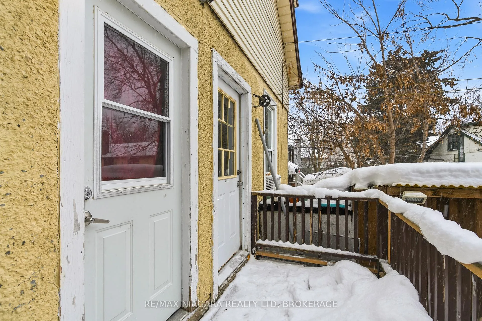 Photo 6 of 8 Ida Street, St. Catharines, E. Chester — HOMEH