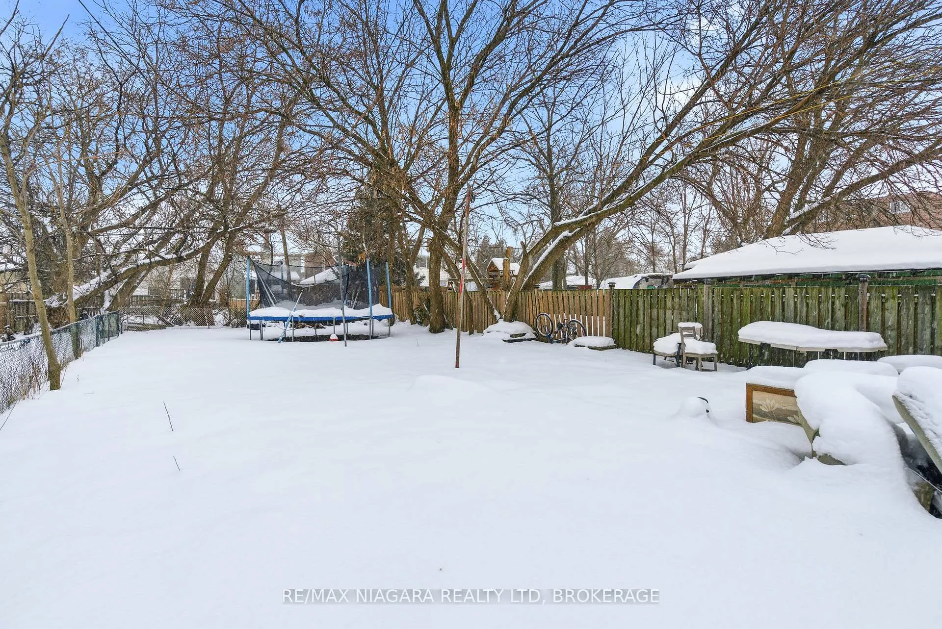 Photo 7 of 8 Ida Street, St. Catharines, E. Chester — HOMEH