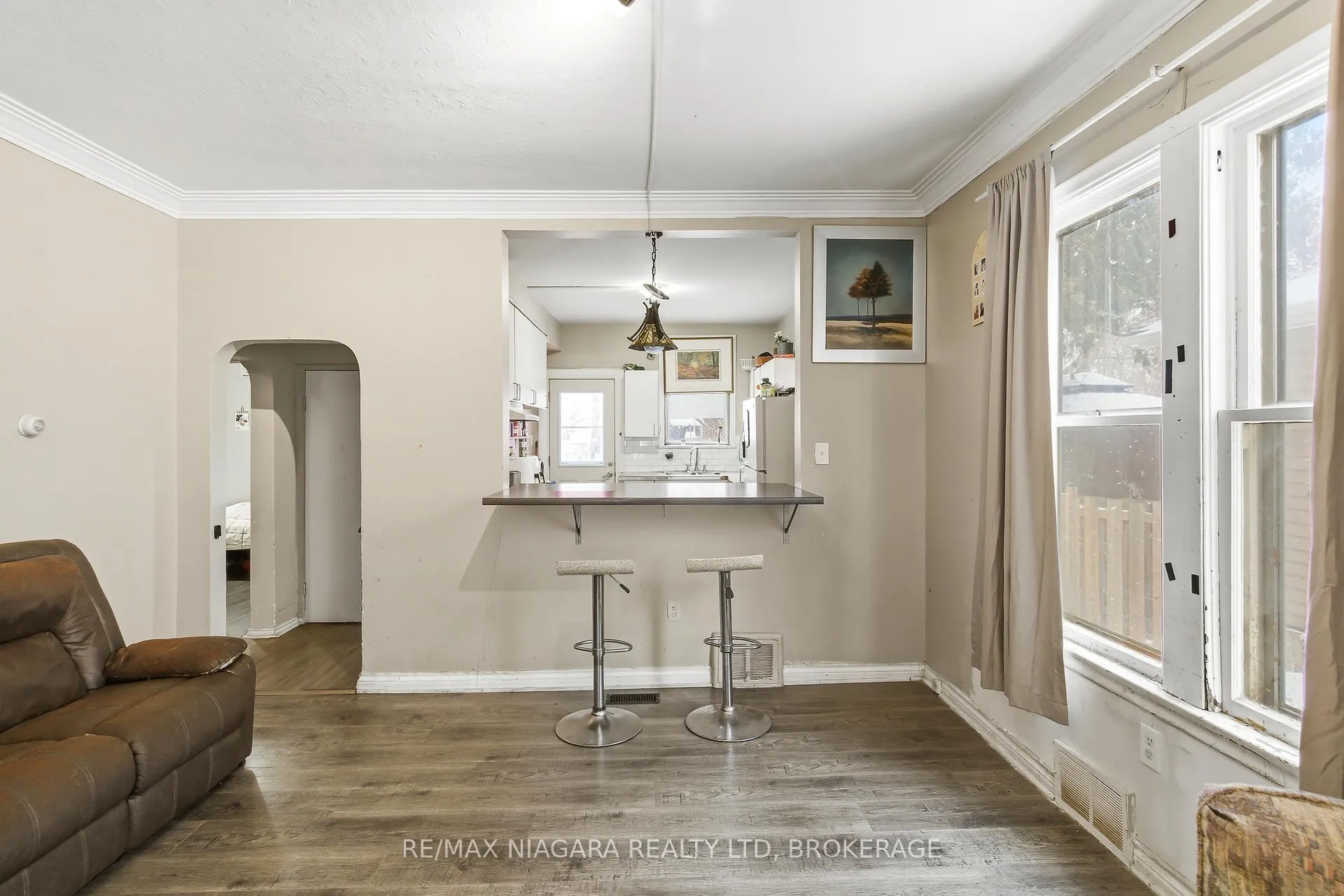 Photo 13 of 8 Ida Street, St. Catharines, E. Chester — HOMEH