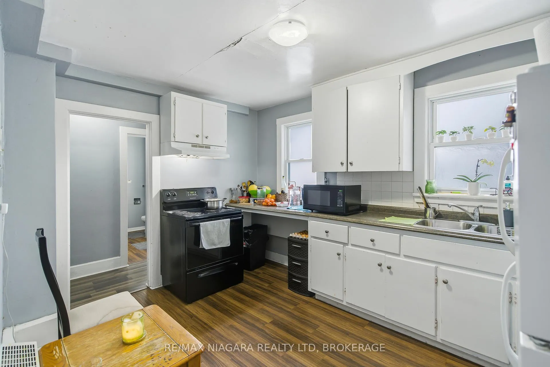 Photo 23 of 8 Ida Street, St. Catharines, E. Chester — HOMEH