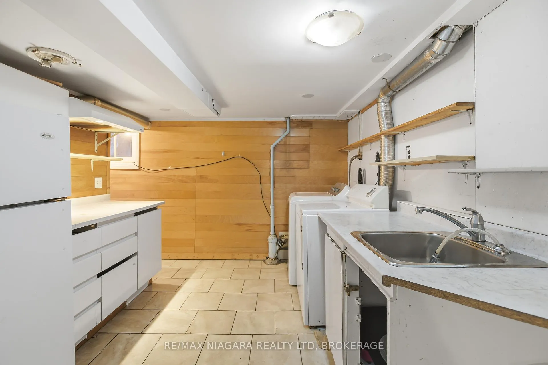 Photo 31 of 8 Ida Street, St. Catharines, E. Chester — HOMEH