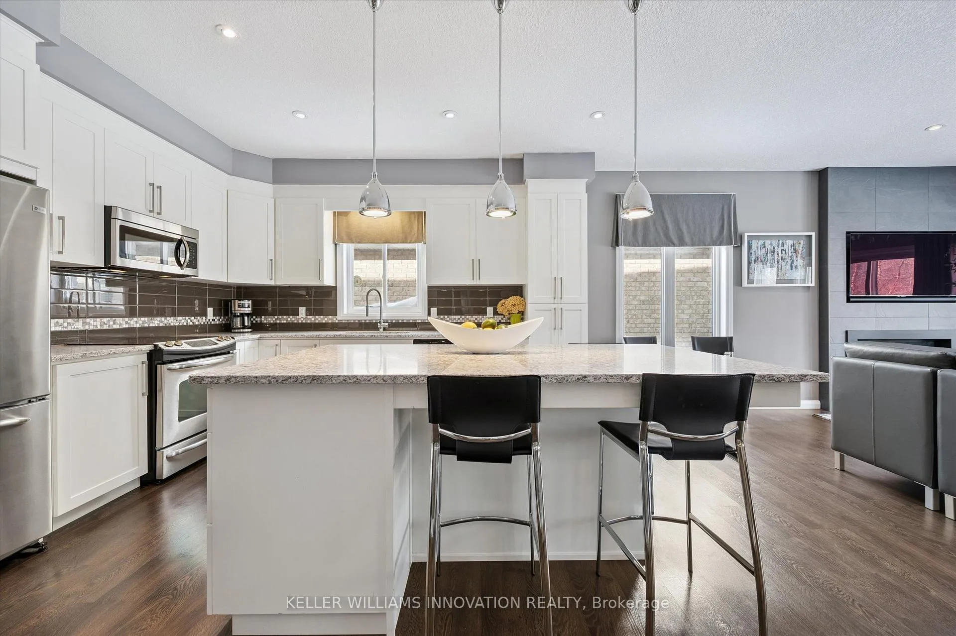 Photo 10 of 276 Dewdrop Crescent, Waterloo — HOMEH