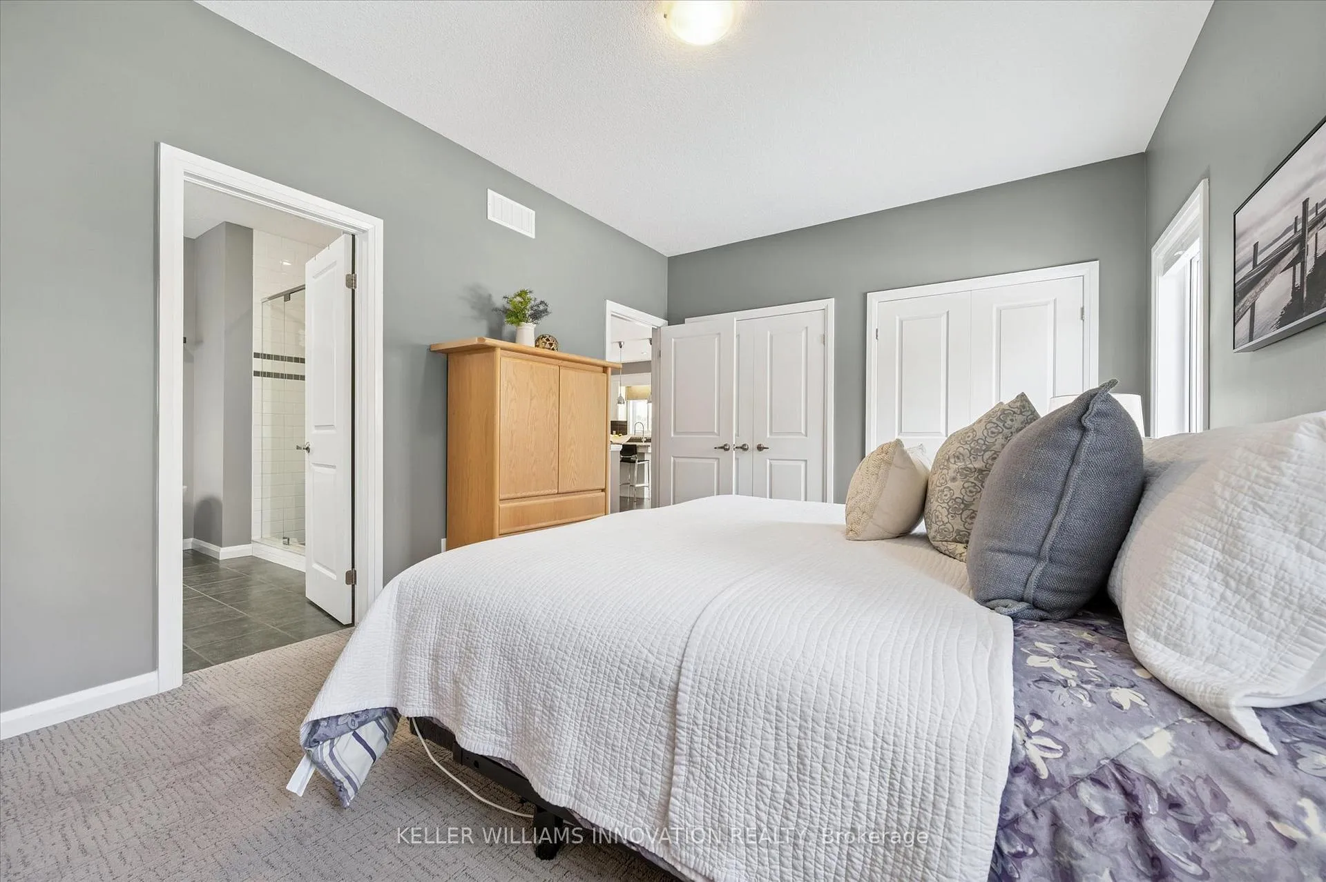 Photo 21 of 276 Dewdrop Crescent, Waterloo — HOMEH