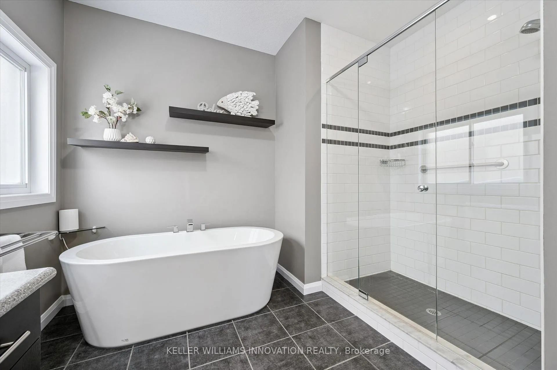 Photo 23 of 276 Dewdrop Crescent, Waterloo — HOMEH