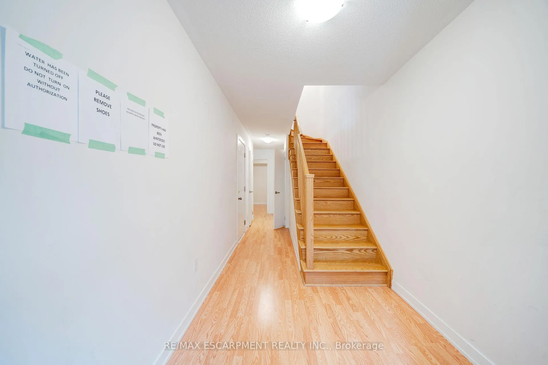 Photo 5 of 1318 Bradenton Path, Oshawa, Eastdale — HOMEH