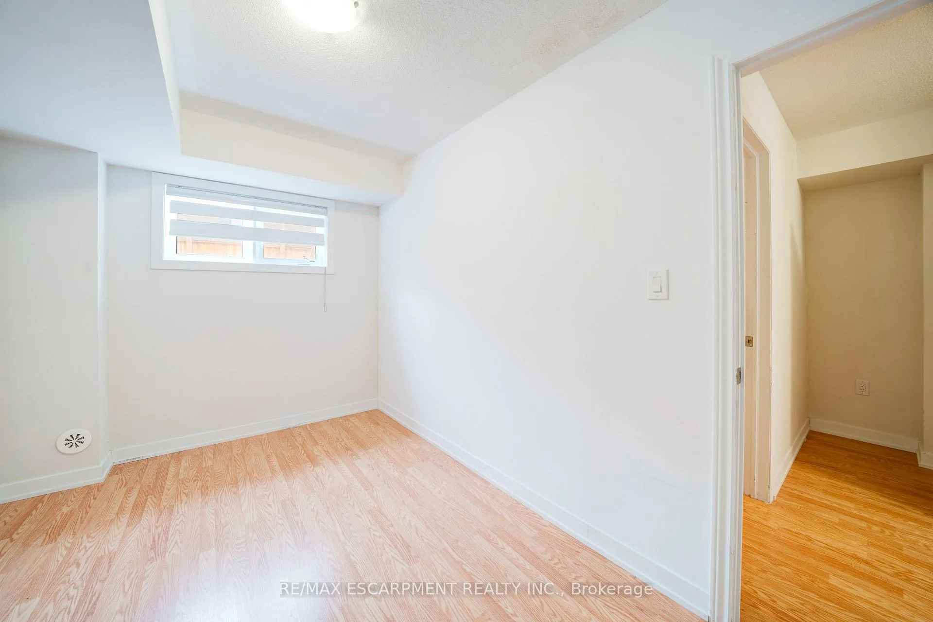 Photo 7 of 1318 Bradenton Path, Oshawa, Eastdale — HOMEH