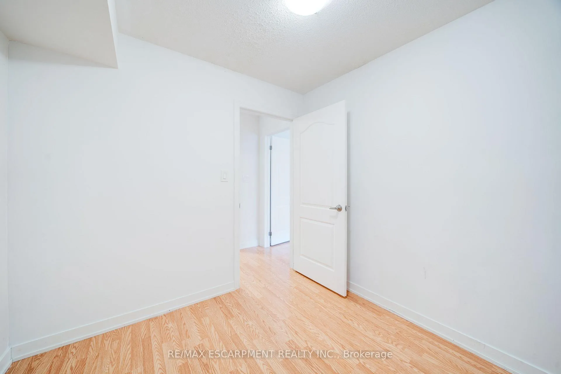 Photo 10 of 1318 Bradenton Path, Oshawa, Eastdale — HOMEH