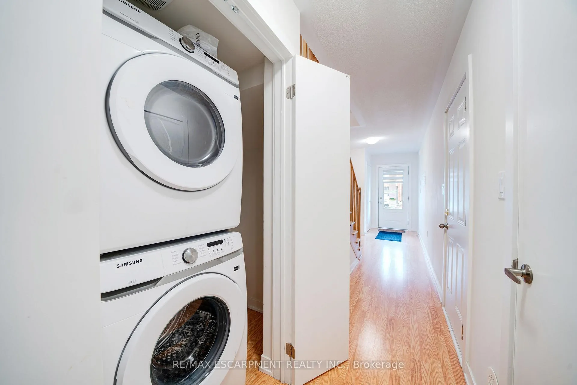 Photo 11 of 1318 Bradenton Path, Oshawa, Eastdale — HOMEH
