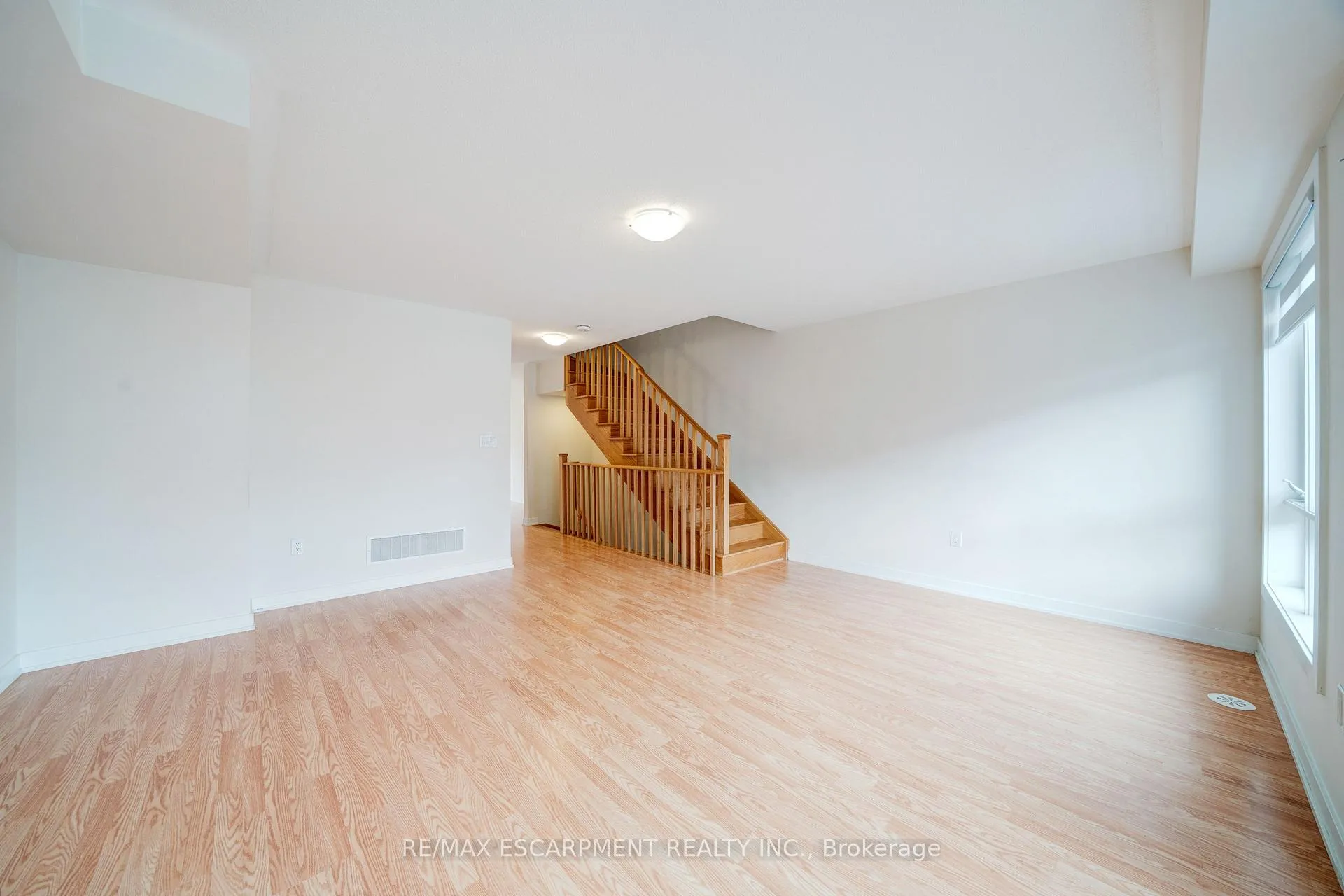 Photo 16 of 1318 Bradenton Path, Oshawa, Eastdale — HOMEH
