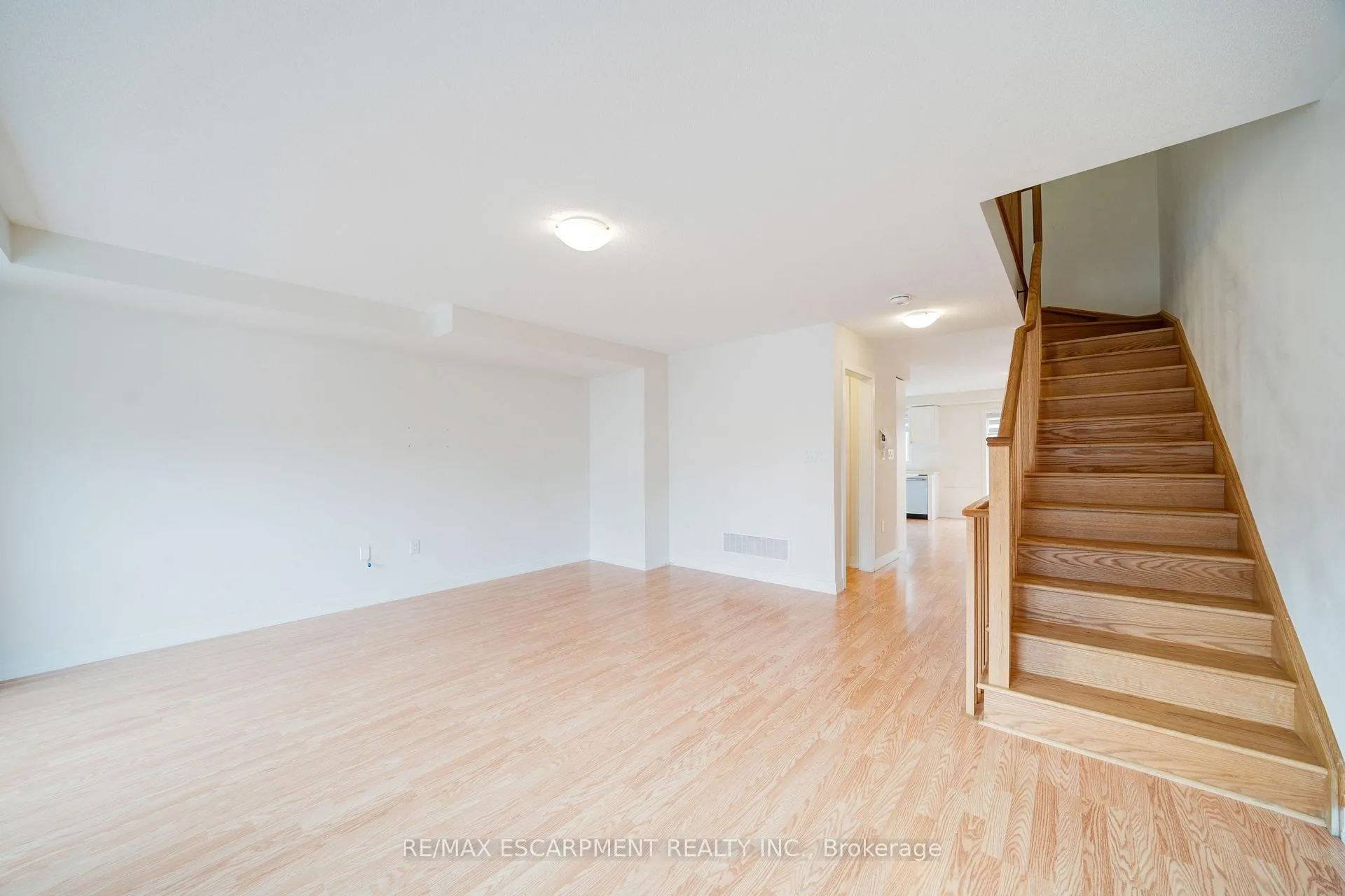 Photo 17 of 1318 Bradenton Path, Oshawa, Eastdale — HOMEH