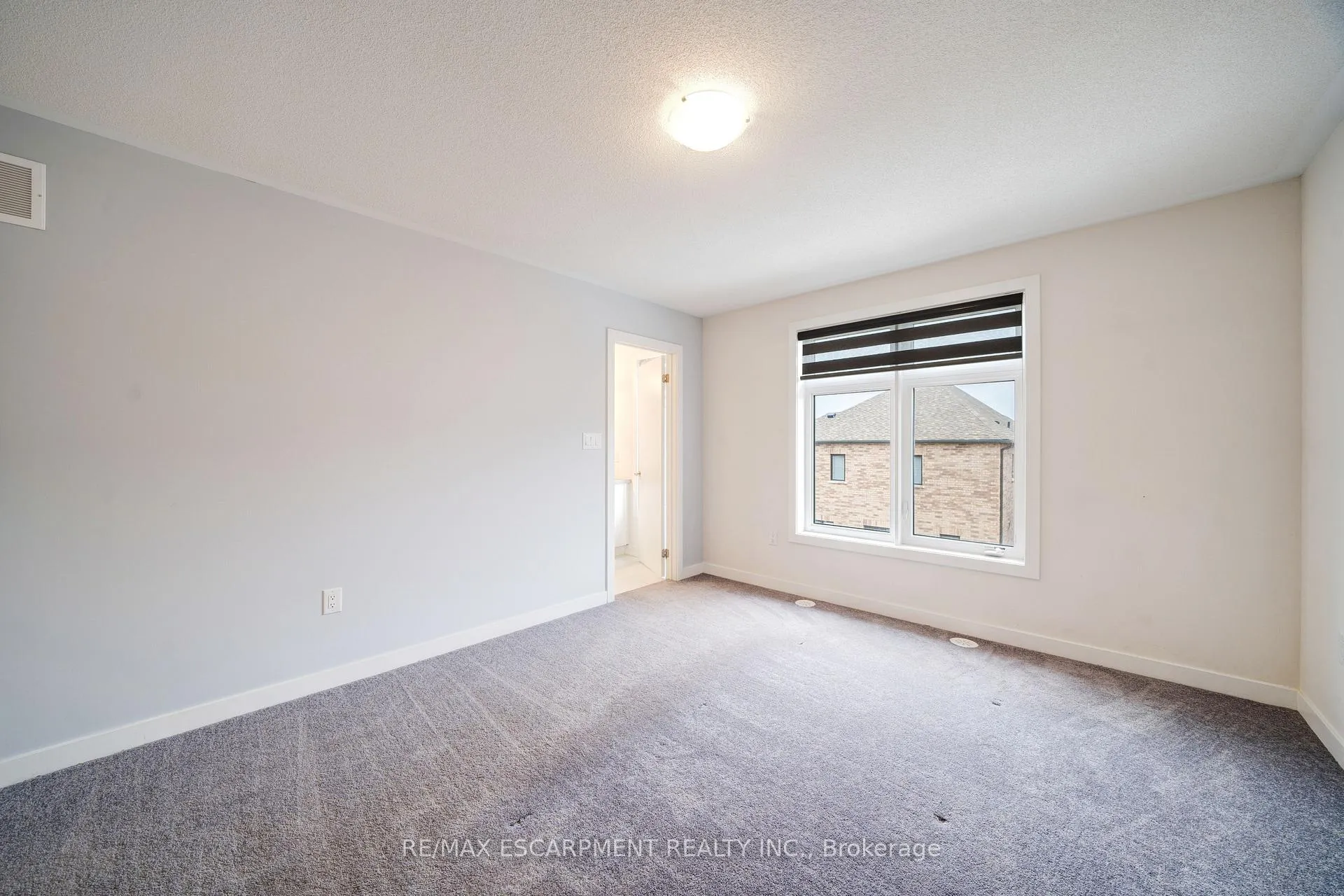 Photo 32 of 1318 Bradenton Path, Oshawa, Eastdale — HOMEH