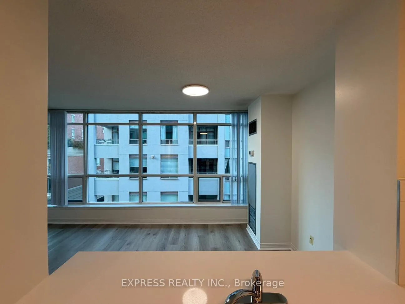 Photo 2 of Unit 504, 942 Yonge Street, Toronto, The Annex — HOMEH