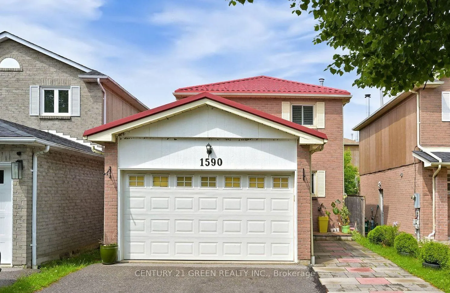 Photo 1 of 1590 Marshcourt Drive, Pickering, Village East — HOMEH