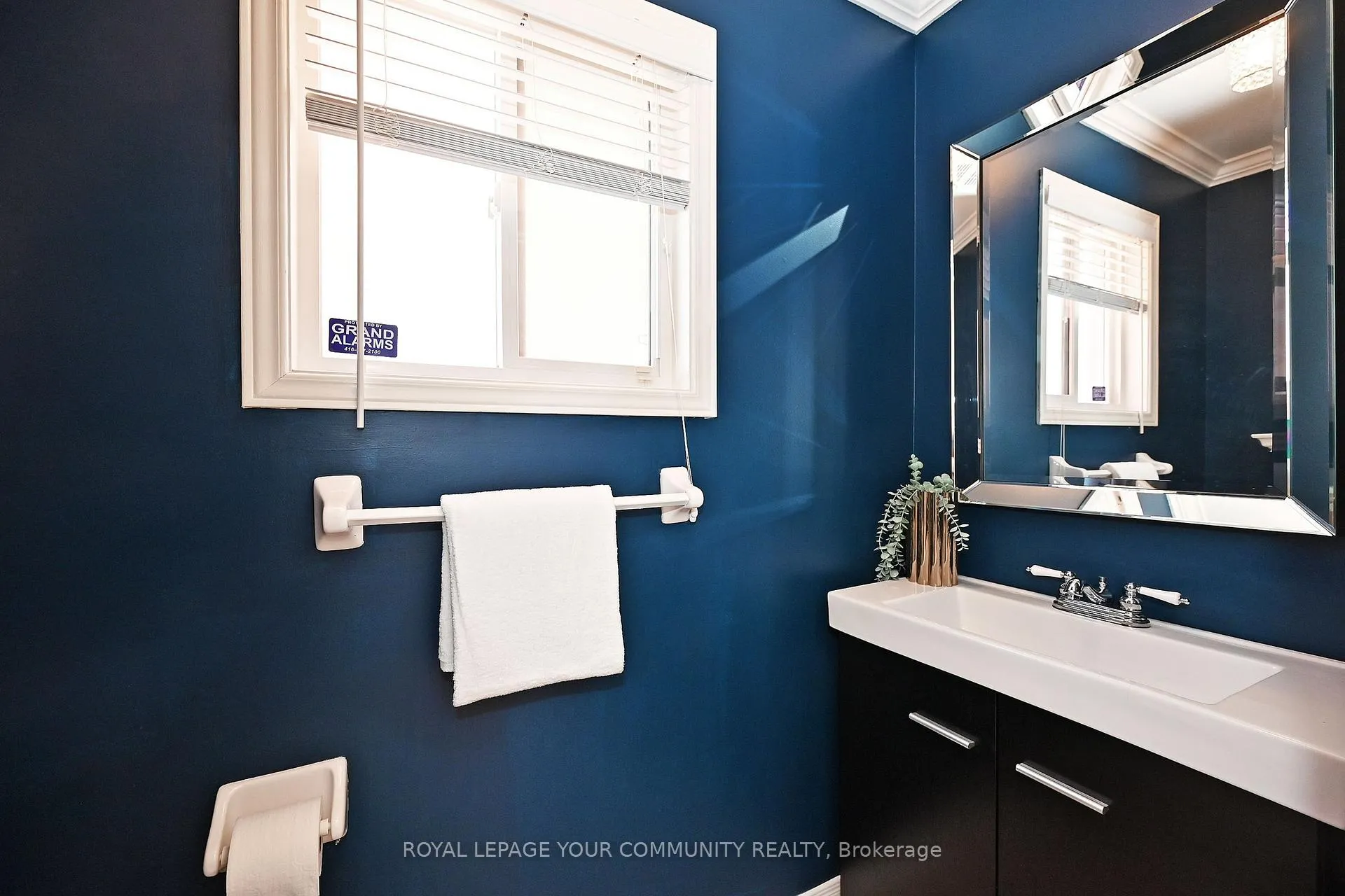 Photo 7 of 34 Collis Drive, Aurora, Bayview Northeast — HOMEH