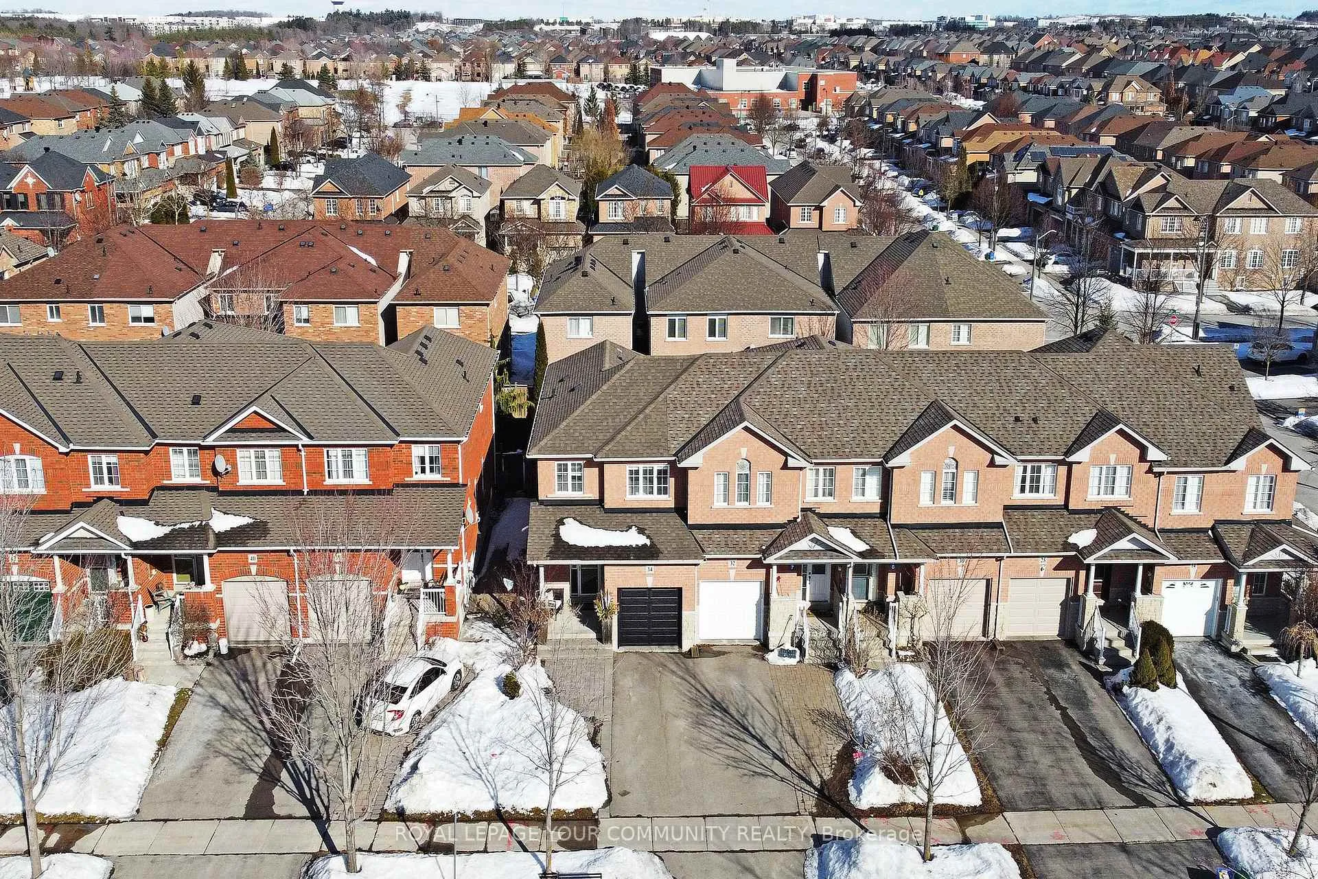 Photo 37 of 34 Collis Drive, Aurora, Bayview Northeast — HOMEH