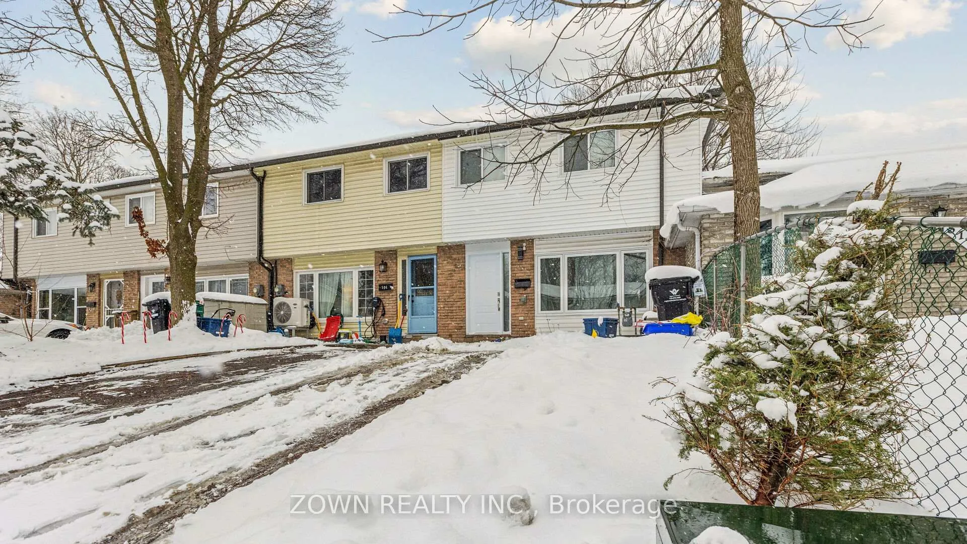 Photo 2 of 508 Parkview Crescent, Cambridge — HOMEH