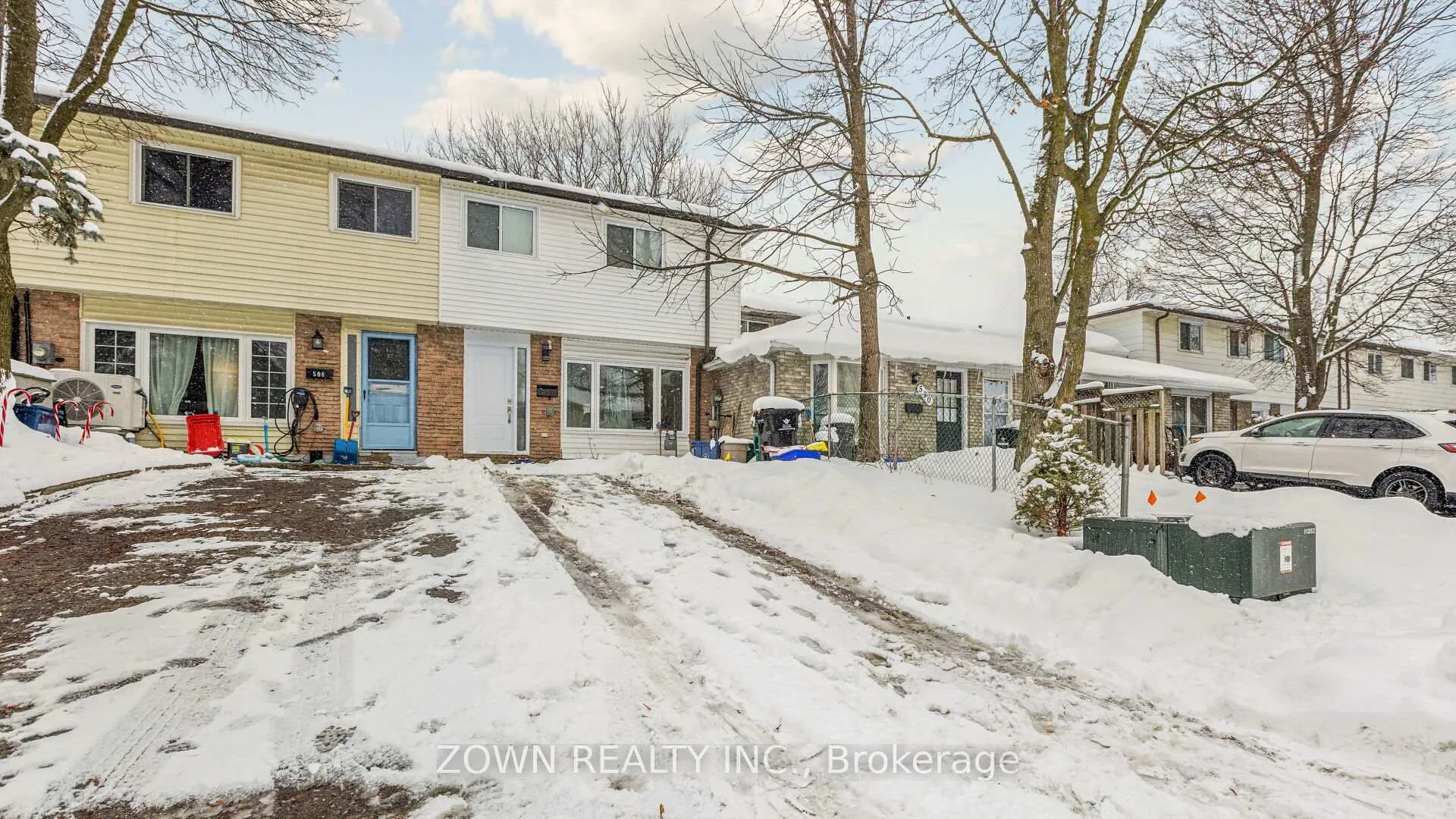 Photo 3 of 508 Parkview Crescent, Cambridge — HOMEH