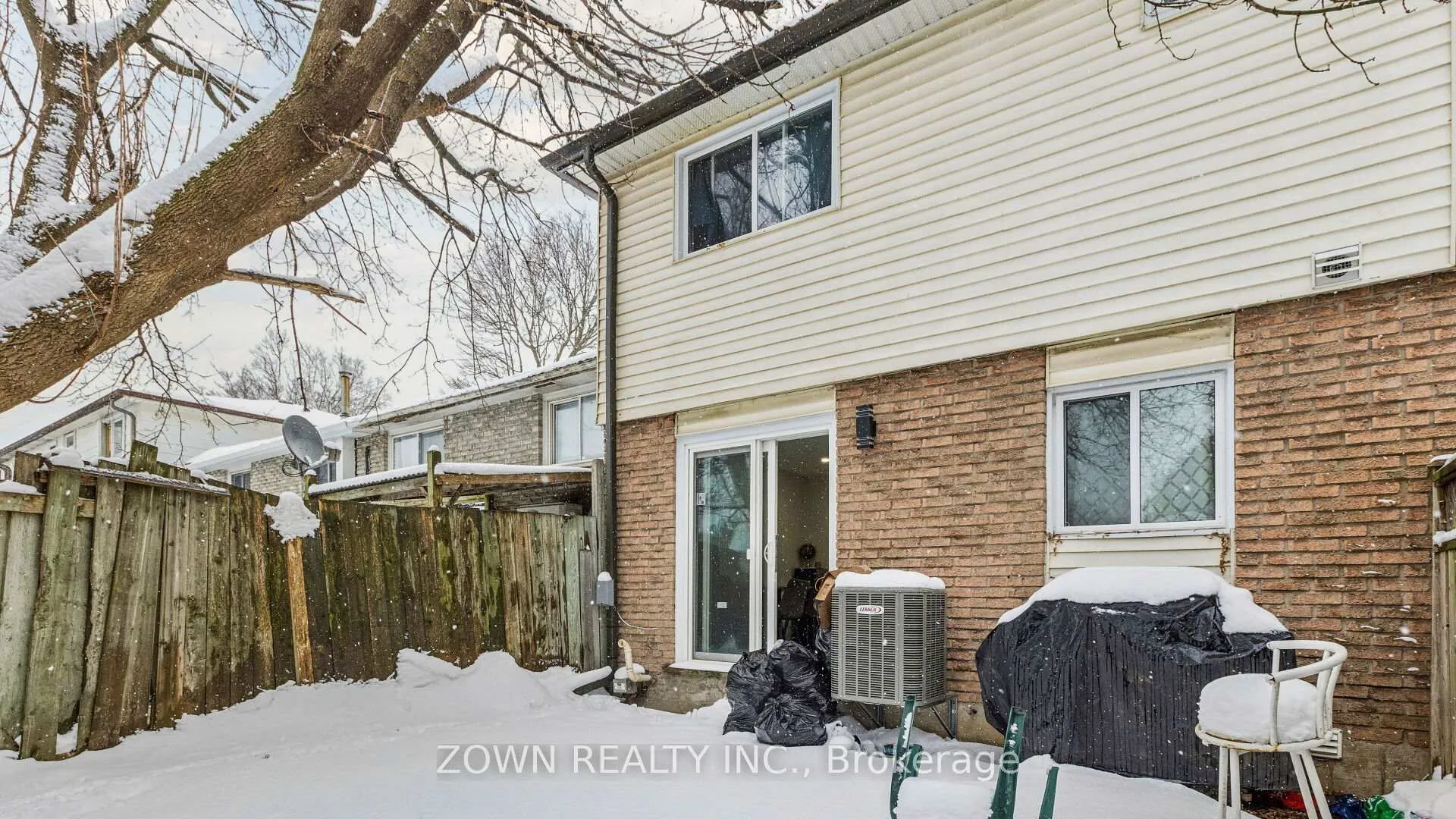 Photo 15 of 508 Parkview Crescent, Cambridge — HOMEH