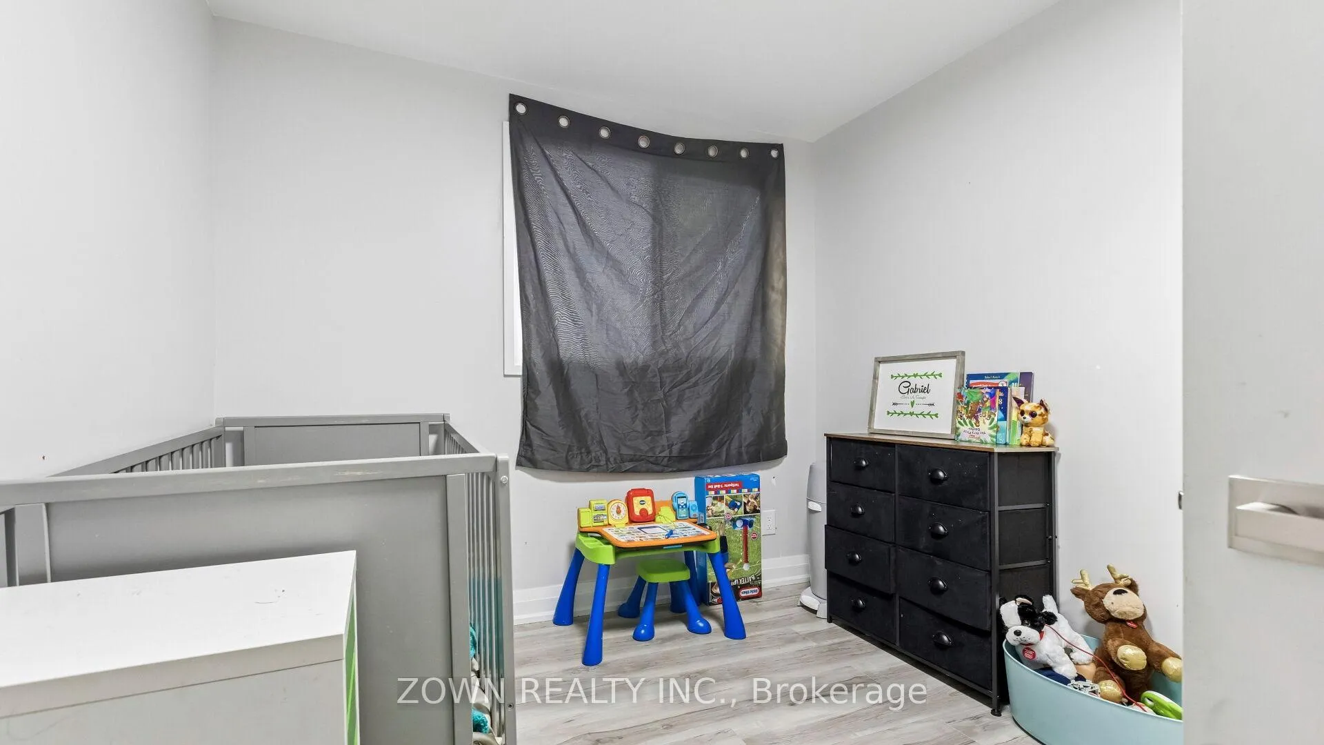 Photo 32 of 508 Parkview Crescent, Cambridge — HOMEH