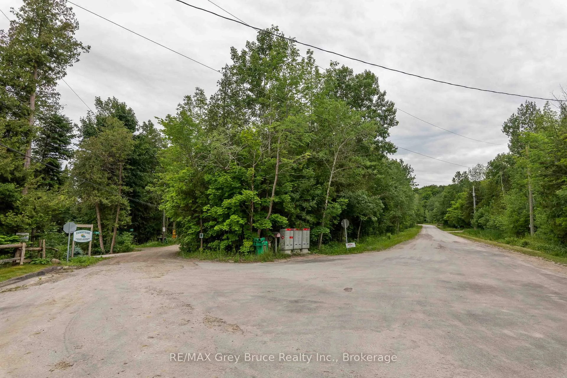 Photo 4 of Cedar Avenue, Meaford — HOMEH