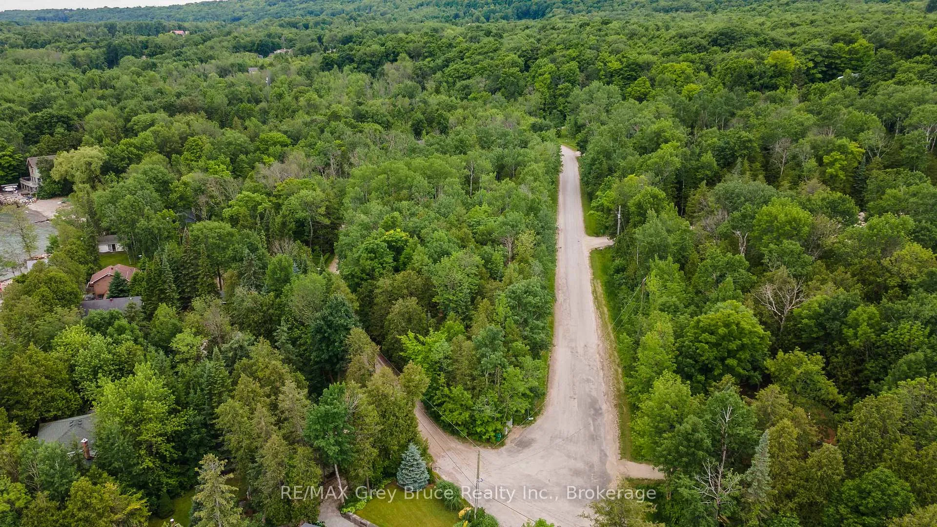 Photo 10 of Cedar Avenue, Meaford — HOMEH