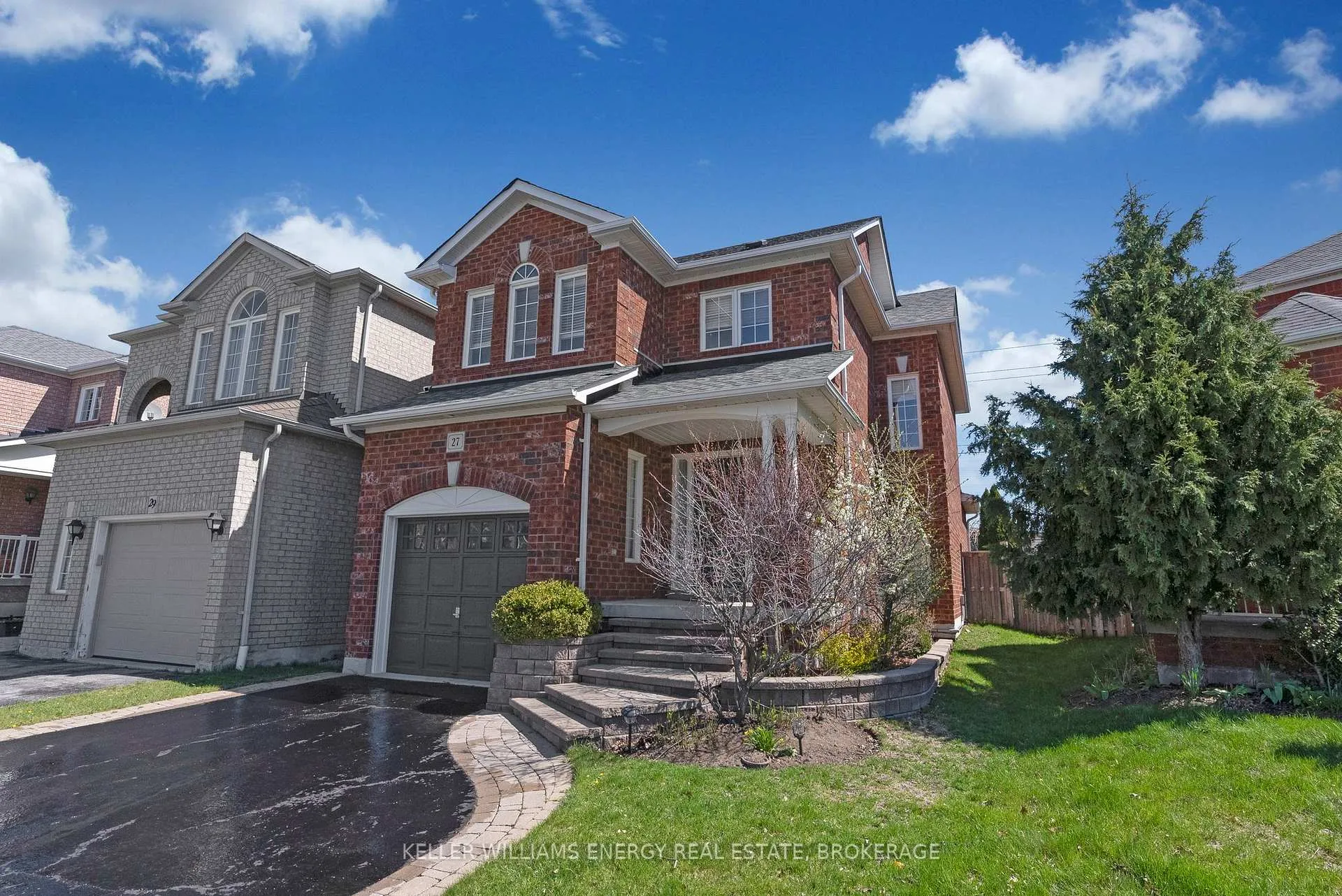 Photo 2 of 27 Tracey Court, Whitby, Taunton North — HOMEH