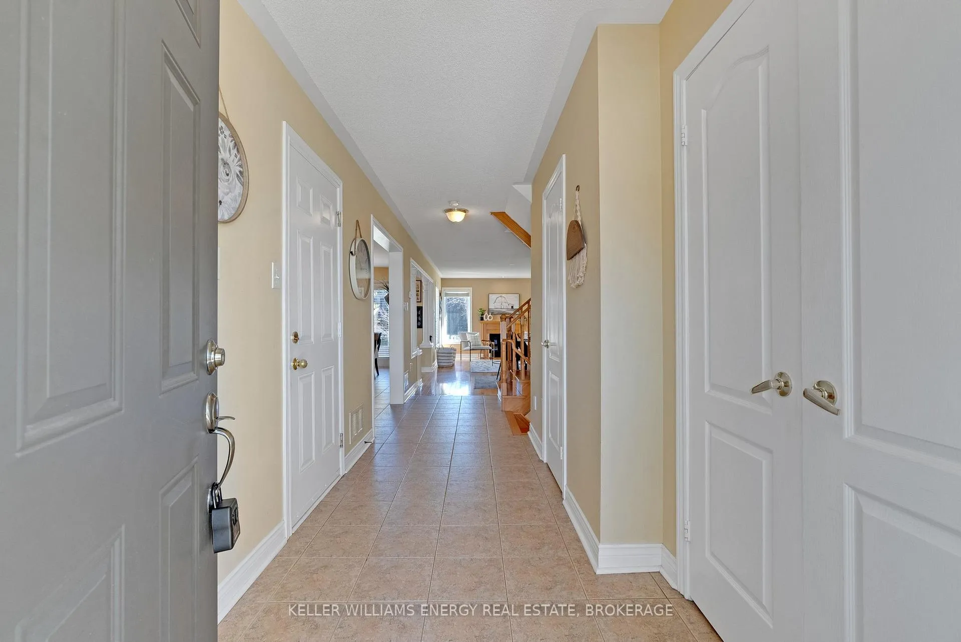 Photo 3 of 27 Tracey Court, Whitby, Taunton North — HOMEH