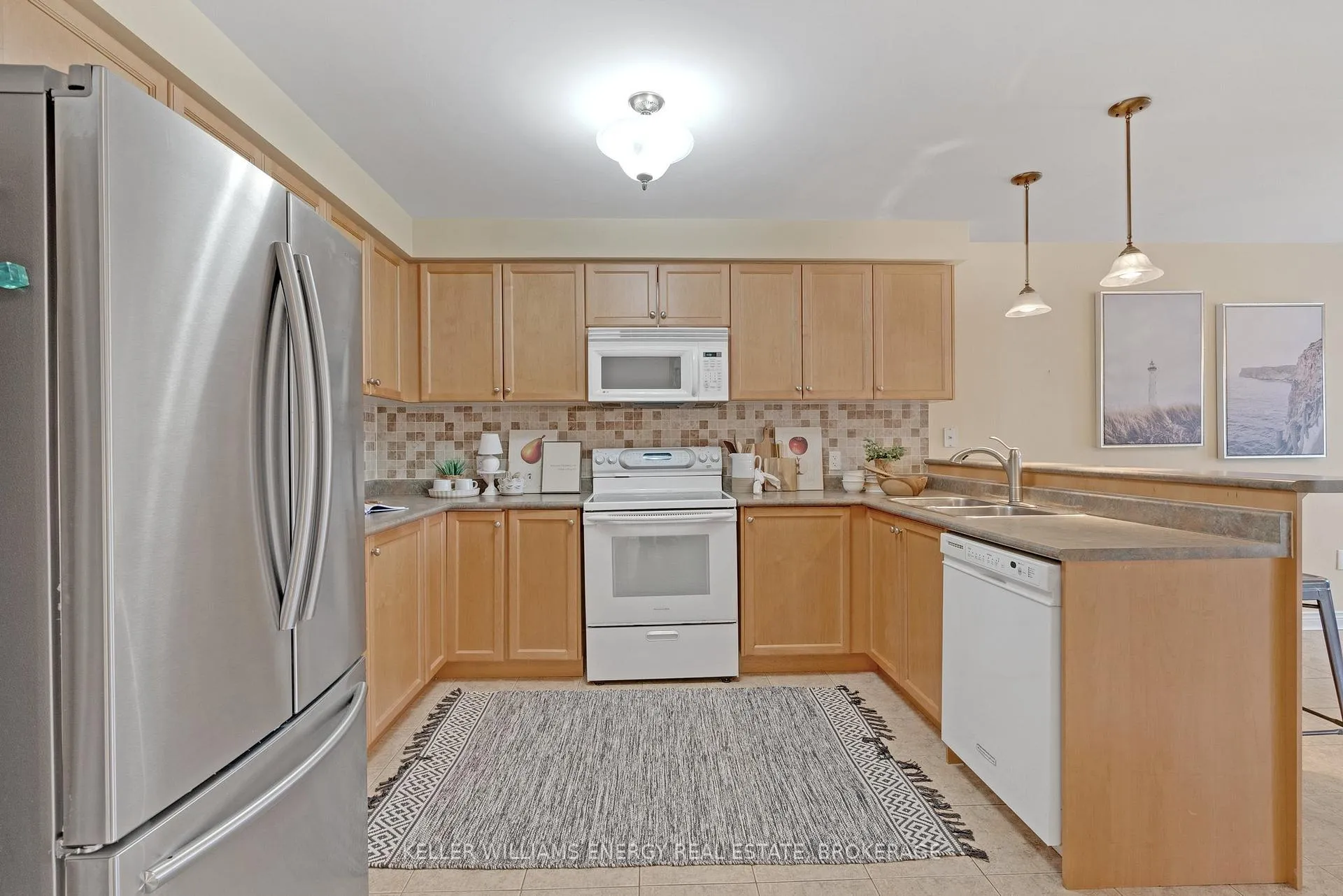 Photo 5 of 27 Tracey Court, Whitby, Taunton North — HOMEH