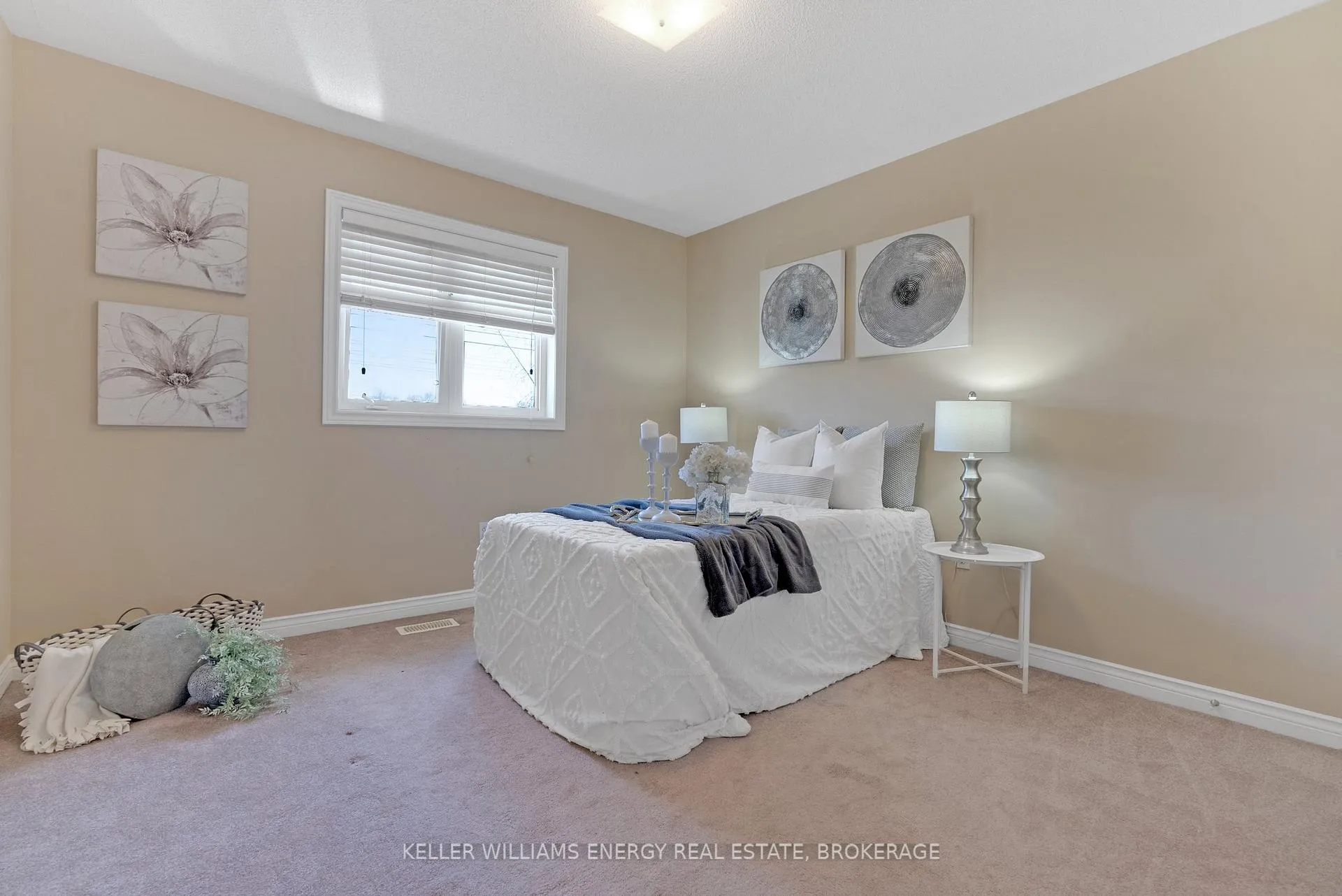 Photo 23 of 27 Tracey Court, Whitby, Taunton North — HOMEH