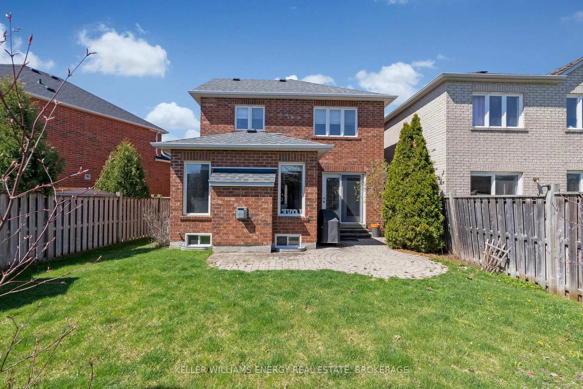 Photo 34 of 27 Tracey Court, Whitby, Taunton North — HOMEH