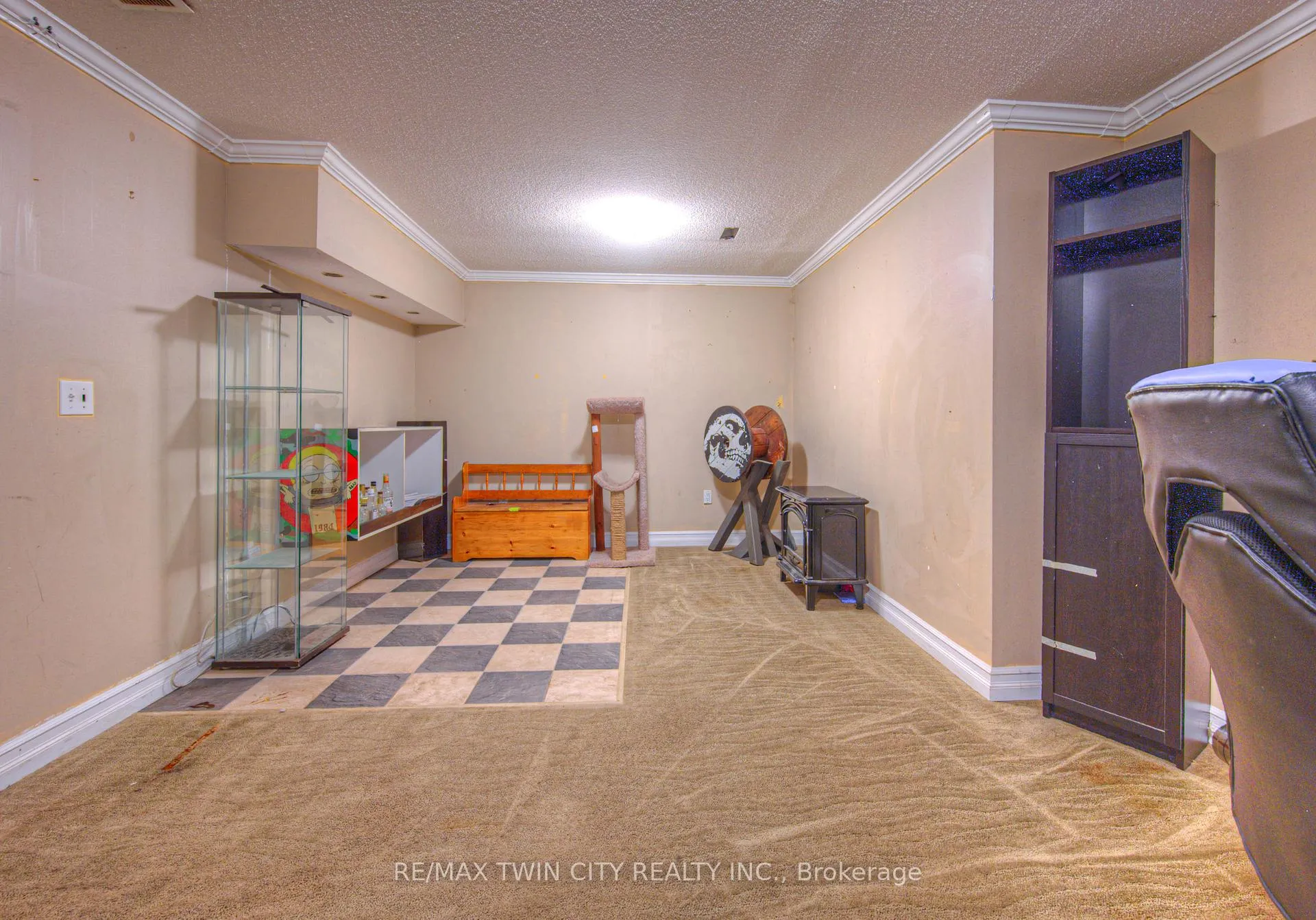 Photo 20 of 6 Chateau Crescent, Cambridge — HOMEH