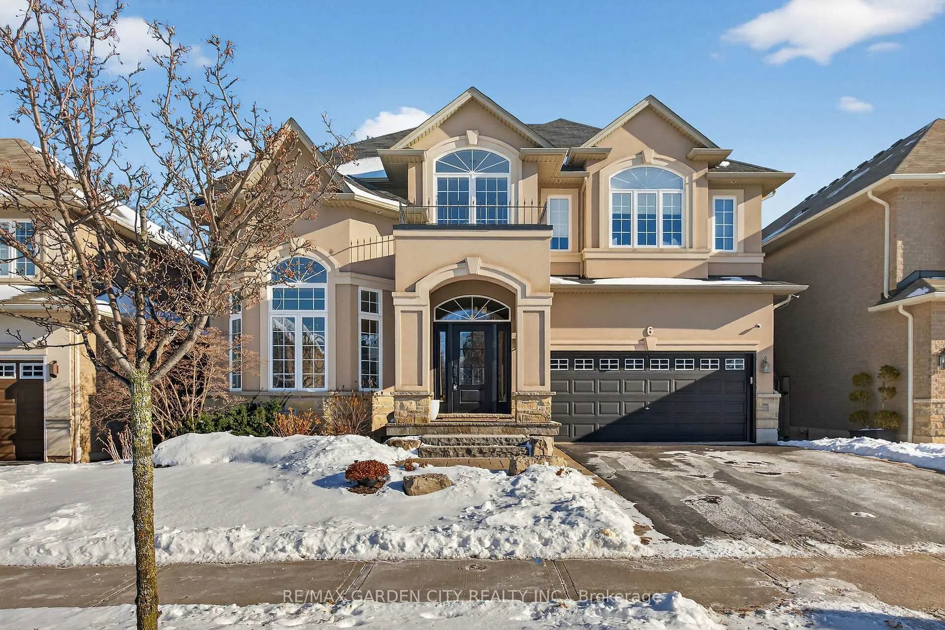 Photo 1 of 6 Vanderburgh Lane, Grimsby, Grimsby East — HOMEH