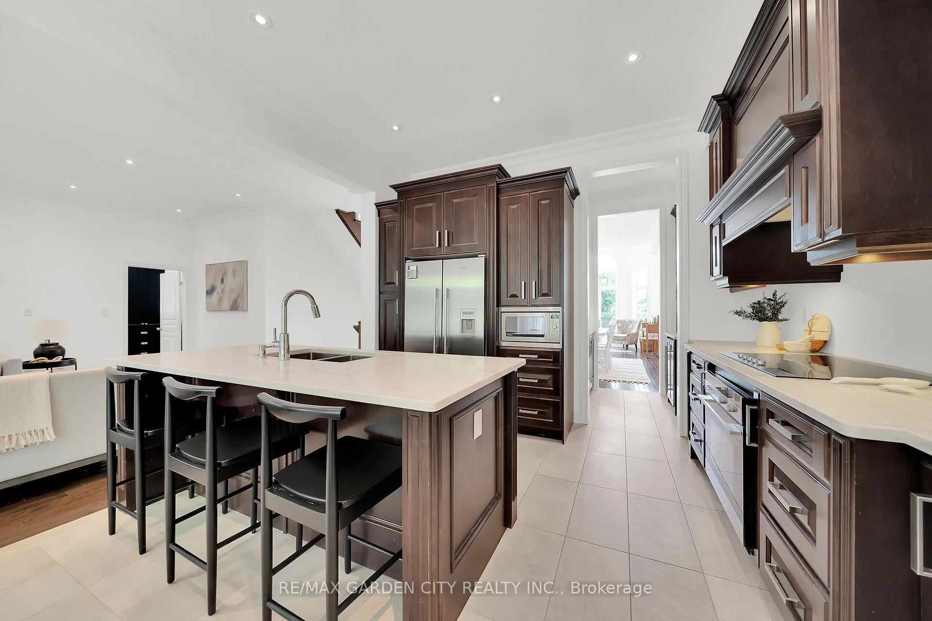 Photo 13 of 6 Vanderburgh Lane, Grimsby, Grimsby East — HOMEH