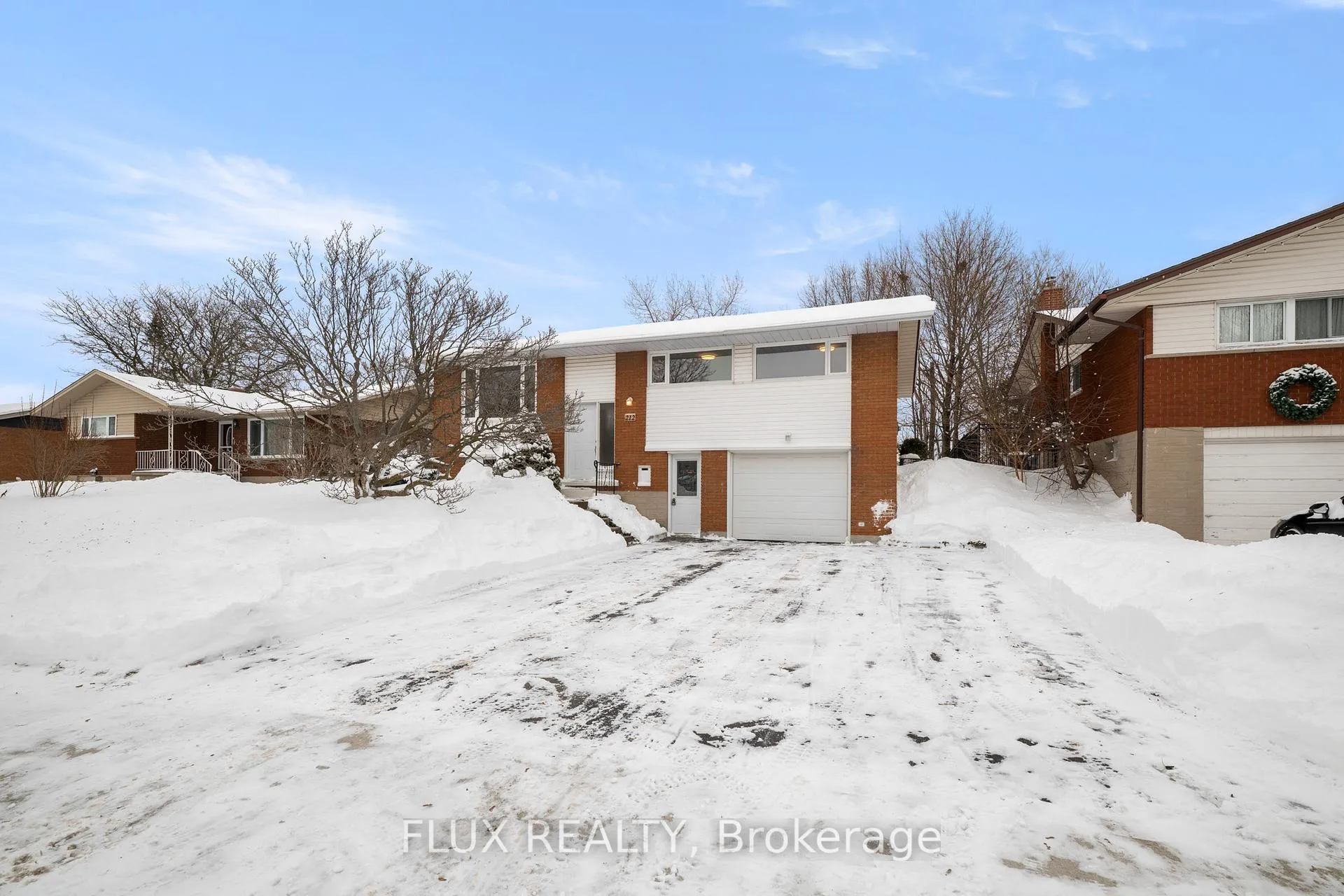 Photo 2 of 212 Winfield Avenue, Waterloo — HOMEH