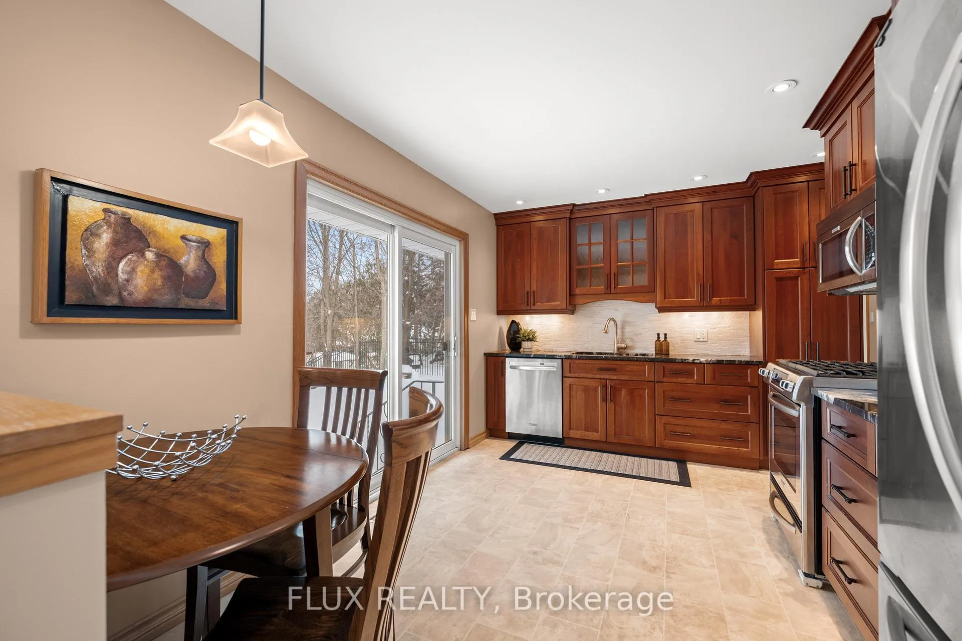 Photo 9 of 212 Winfield Avenue, Waterloo — HOMEH