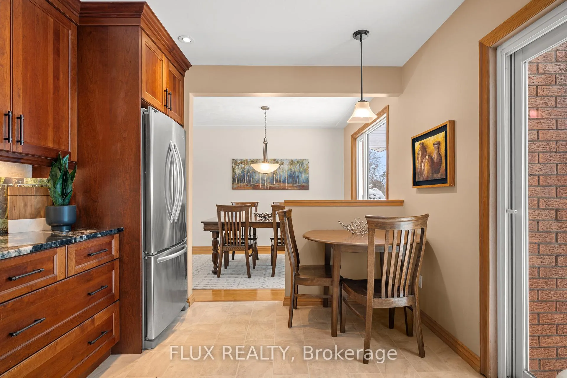 Photo 12 of 212 Winfield Avenue, Waterloo — HOMEH
