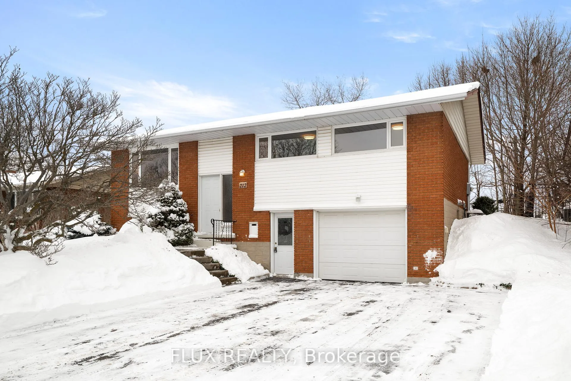 Photo 31 of 212 Winfield Avenue, Waterloo — HOMEH
