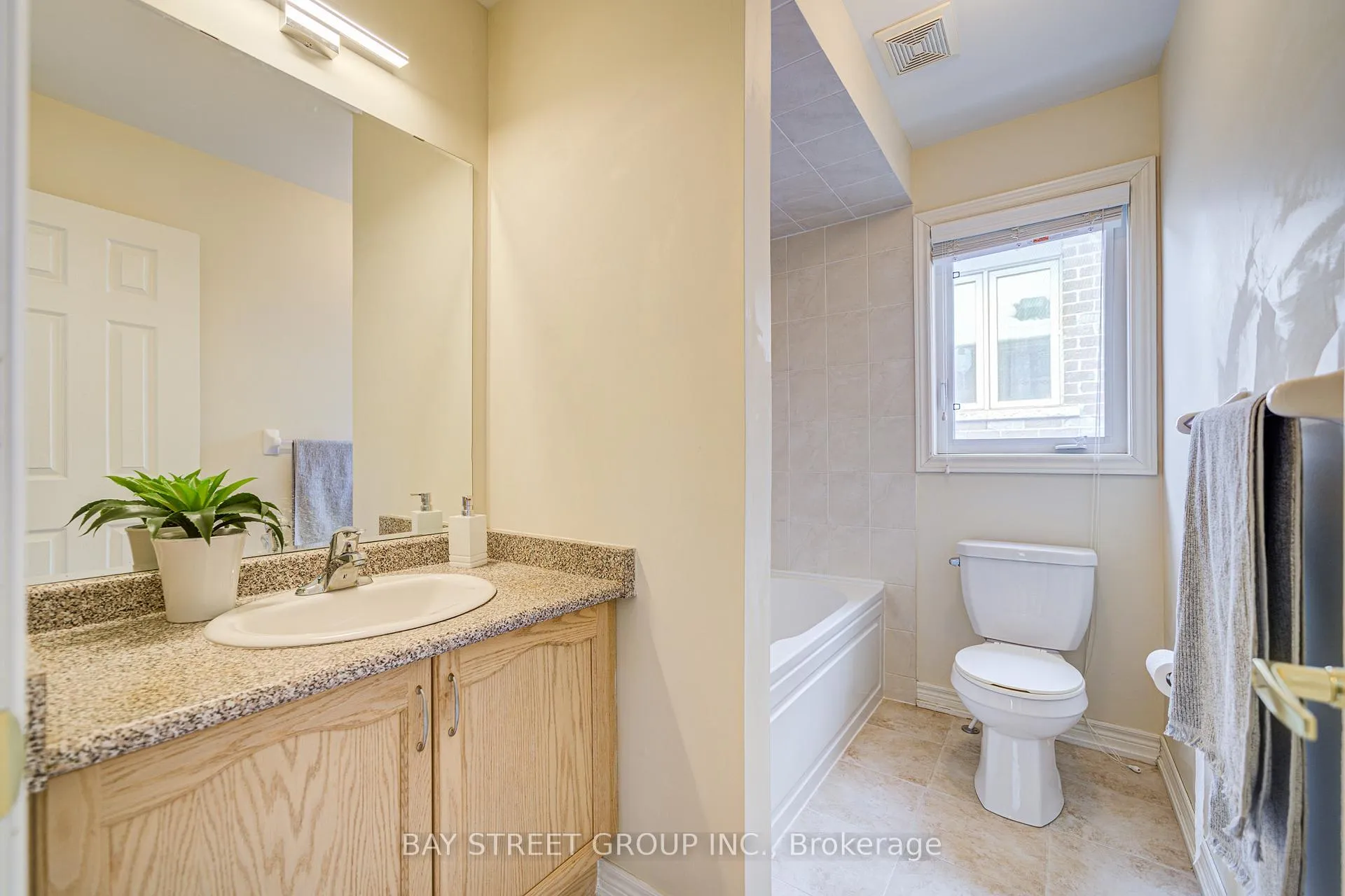 Photo 20 of 74 Kentland Street, Markham, Wismer — HOMEH