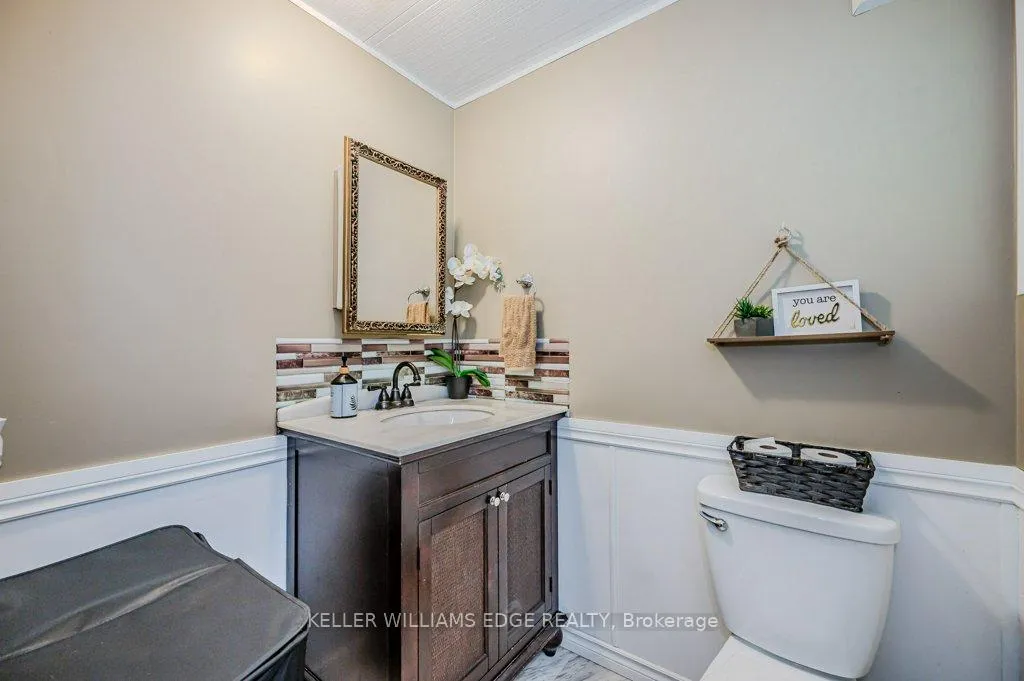 Photo 17 of 148 Maple Crescent, Hamilton, Rural Flamborough — HOMEH