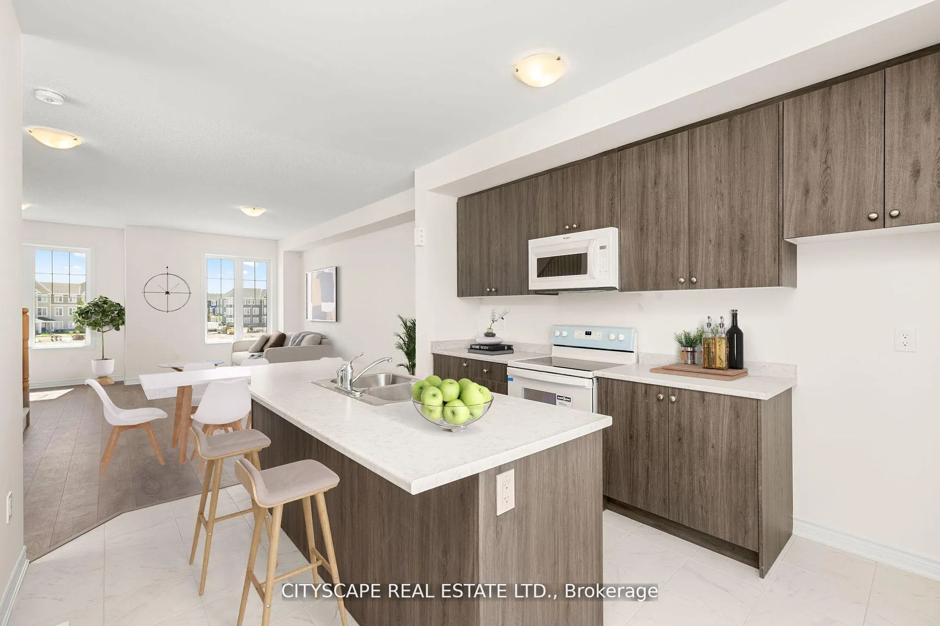 Photo 9 of 29 Sama Way, Wasaga Beach — HOMEH