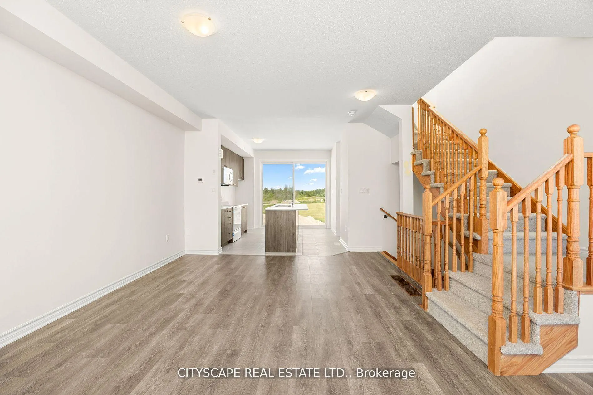 Photo 18 of 29 Sama Way, Wasaga Beach — HOMEH