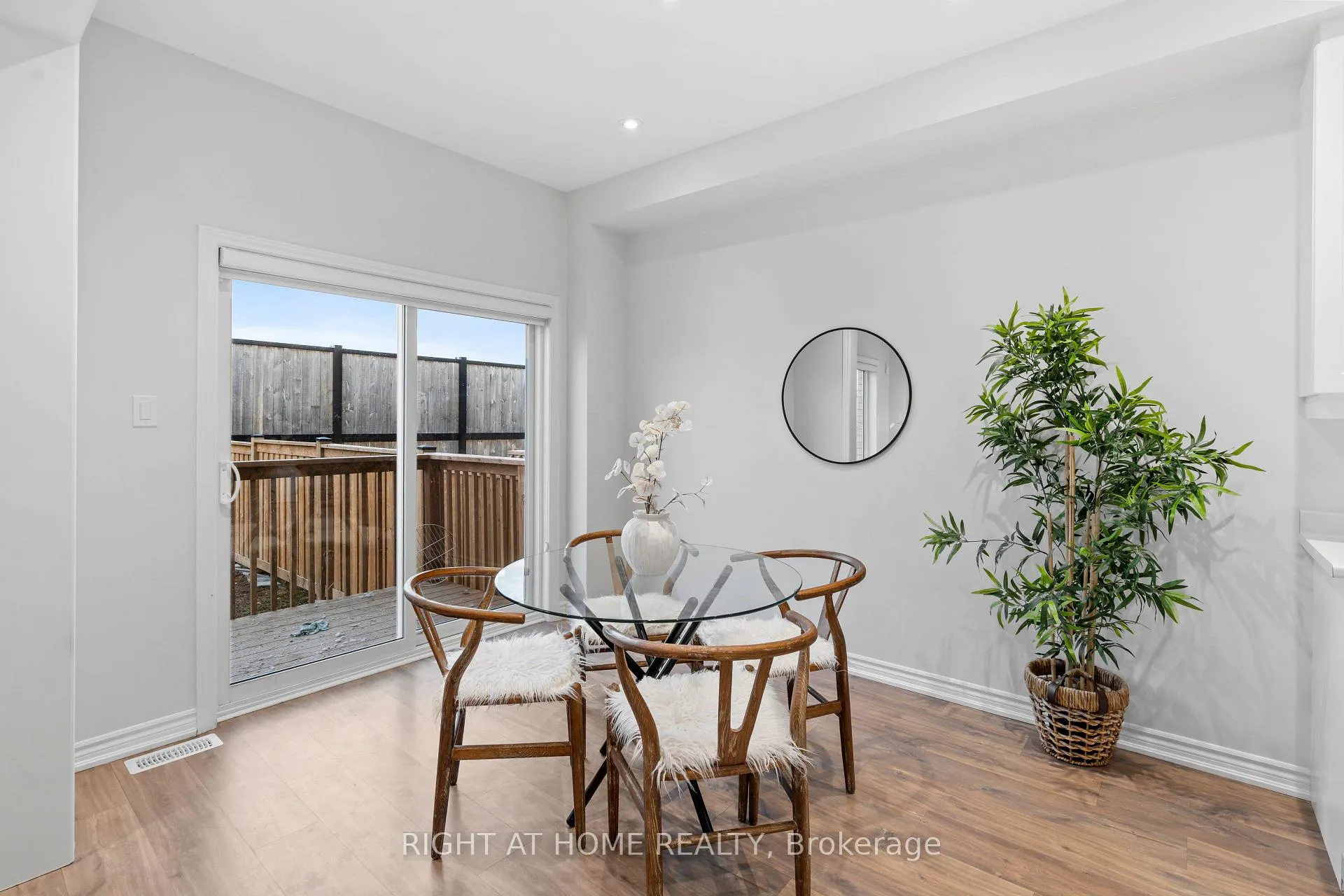 Photo 10 of 310 Stewart Street, Shelburne — HOMEH